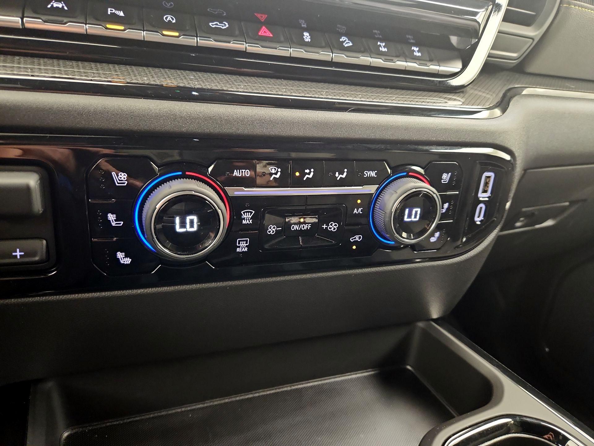 Thumbnail: 2025 Chevrolet Silverado 1500 - 17