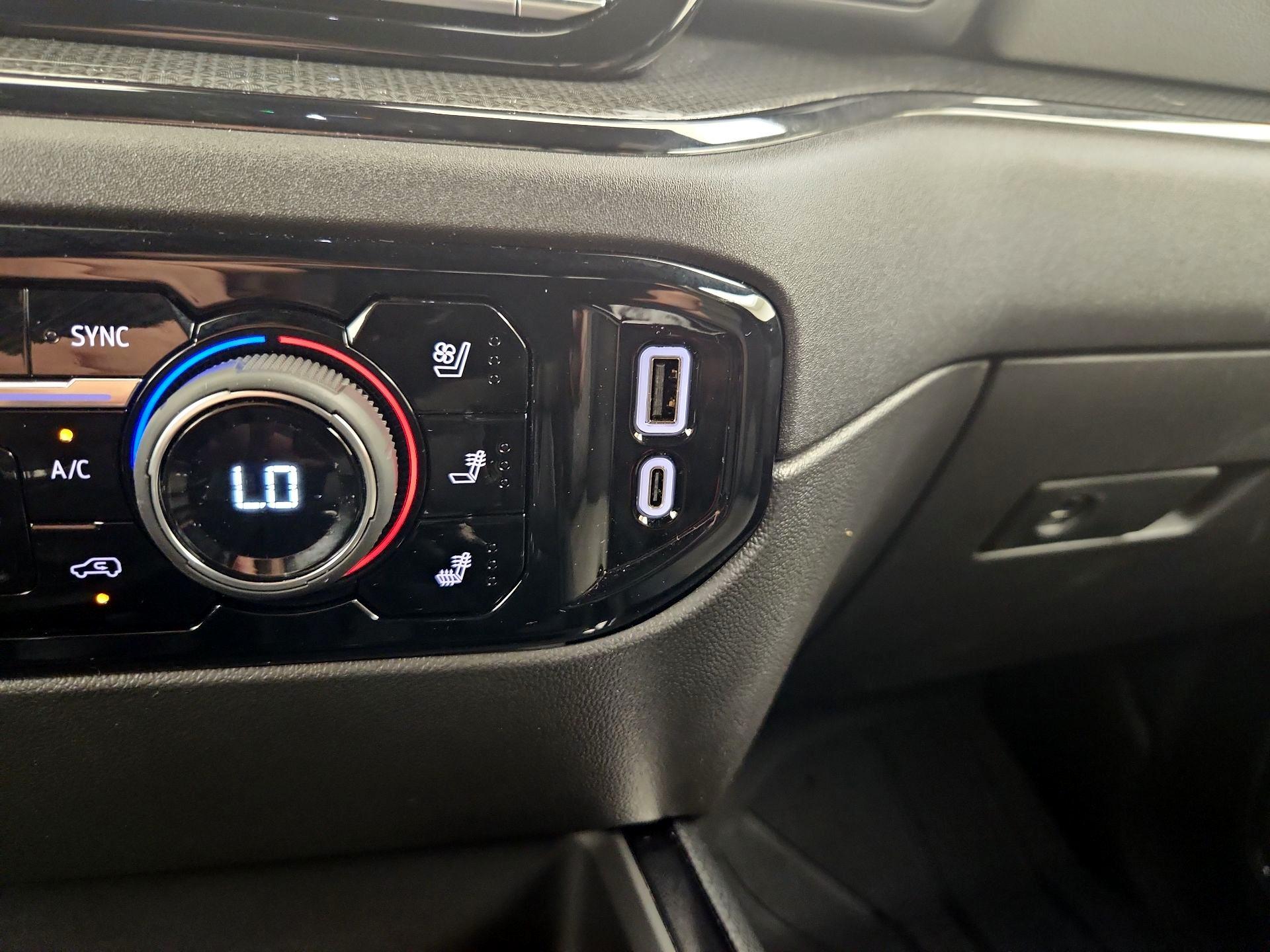 Thumbnail: 2025 Chevrolet Silverado 1500 - 19