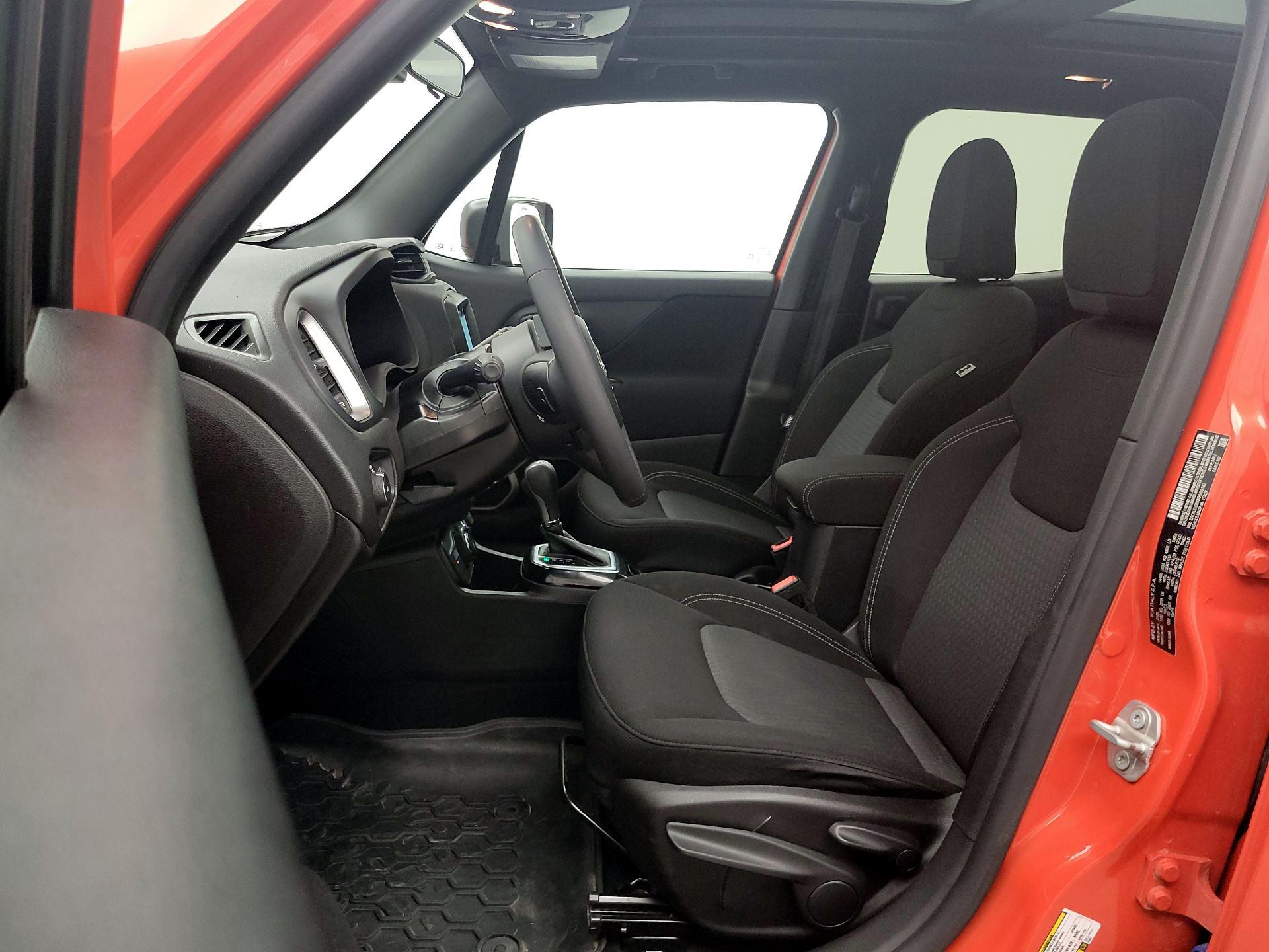 Thumbnail: 2021 Jeep Renegade - 11