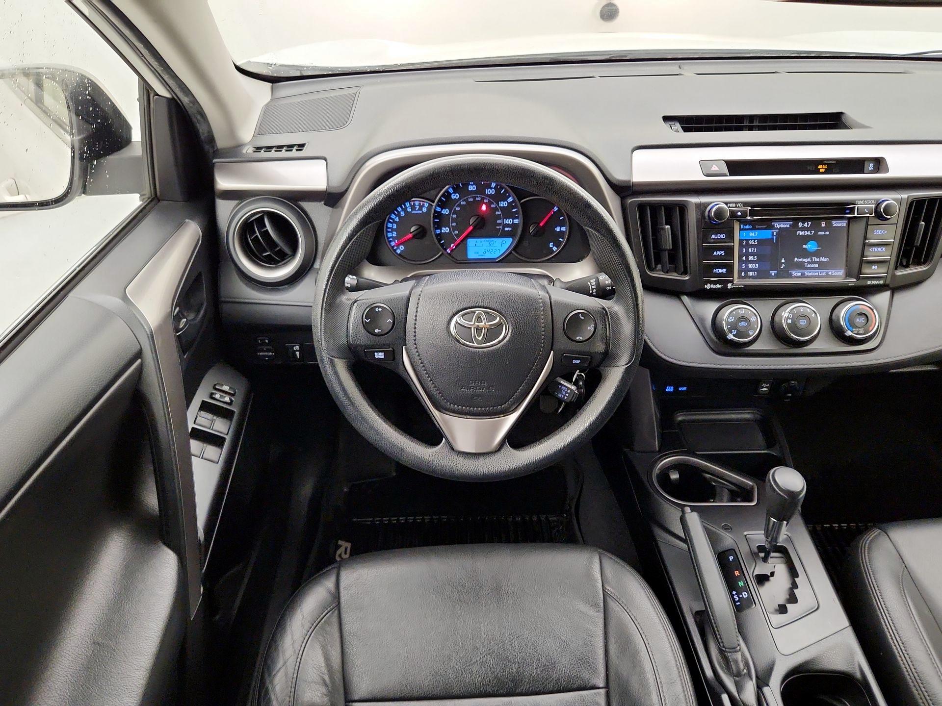 Thumbnail: 2016 Toyota RAV4 - 10