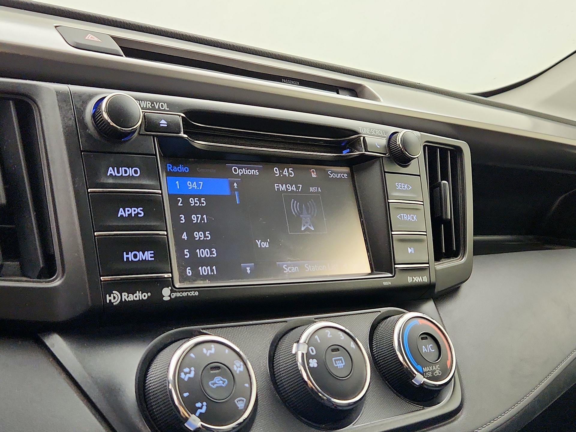Thumbnail: 2016 Toyota RAV4 - 15