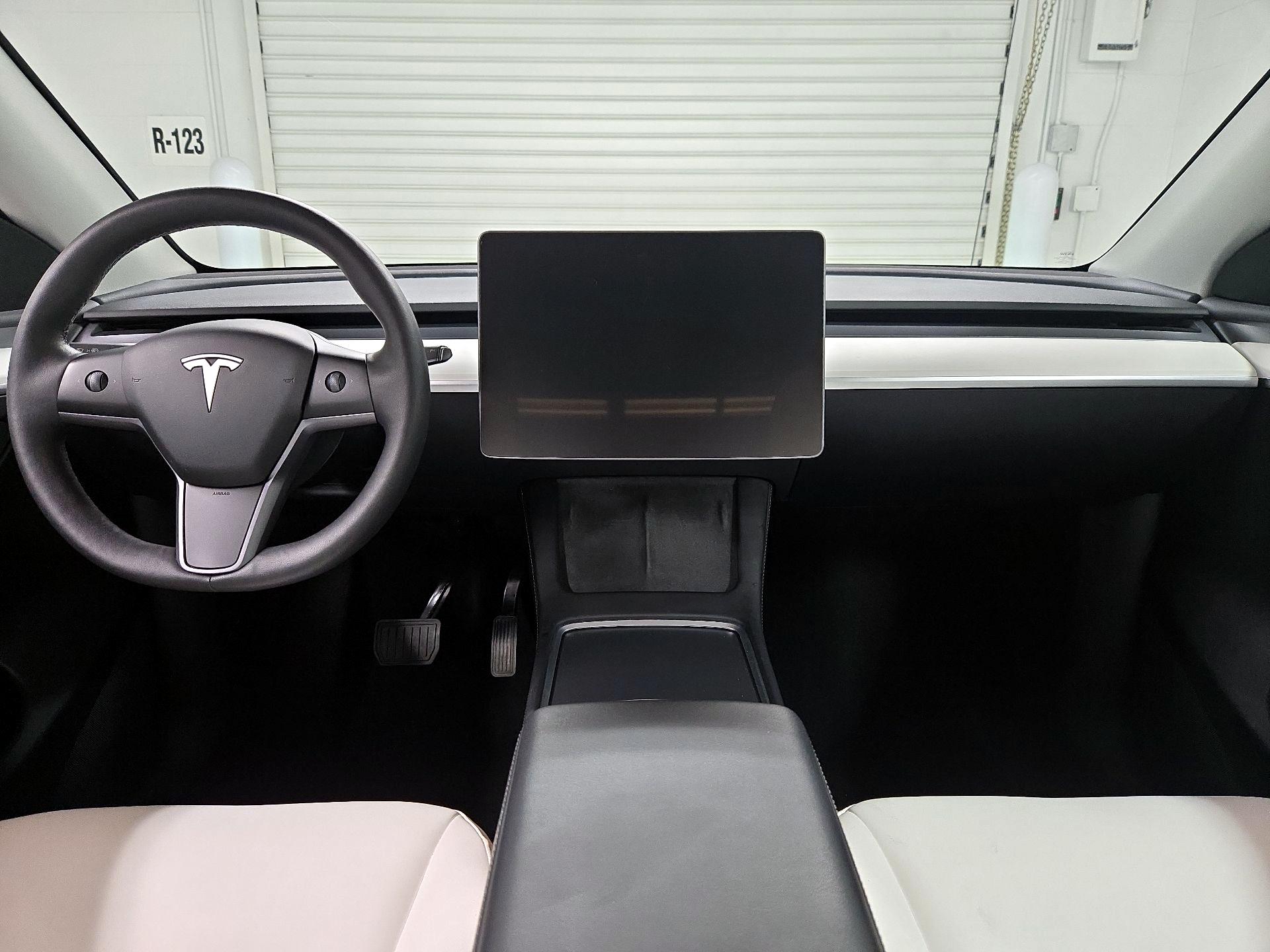 Thumbnail: 2023 Tesla Model Y - 9