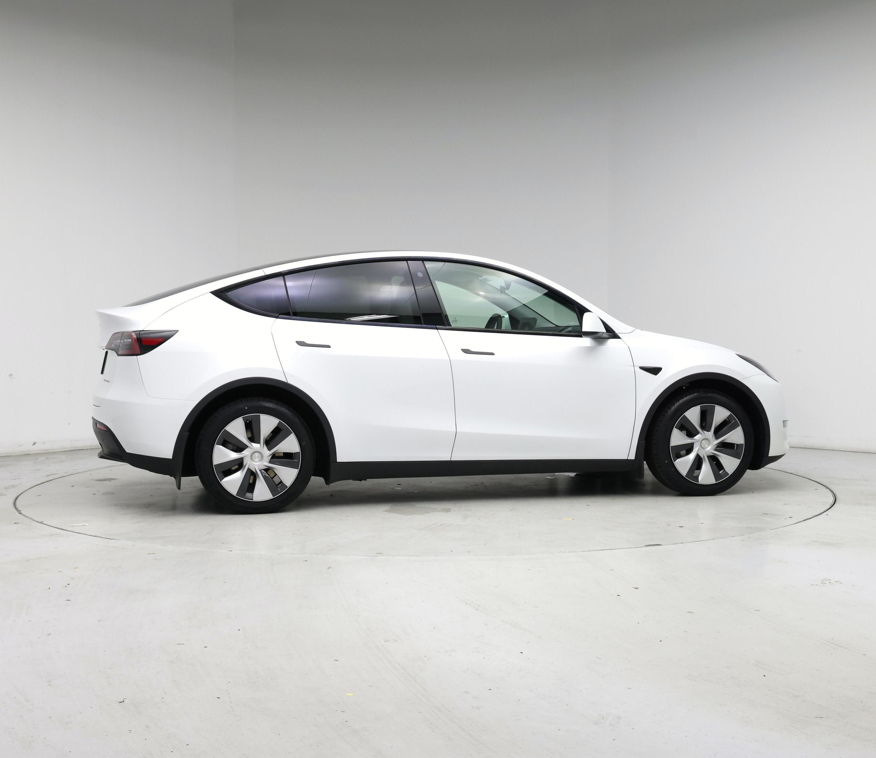Thumbnail: 2023 Tesla Model Y - 7