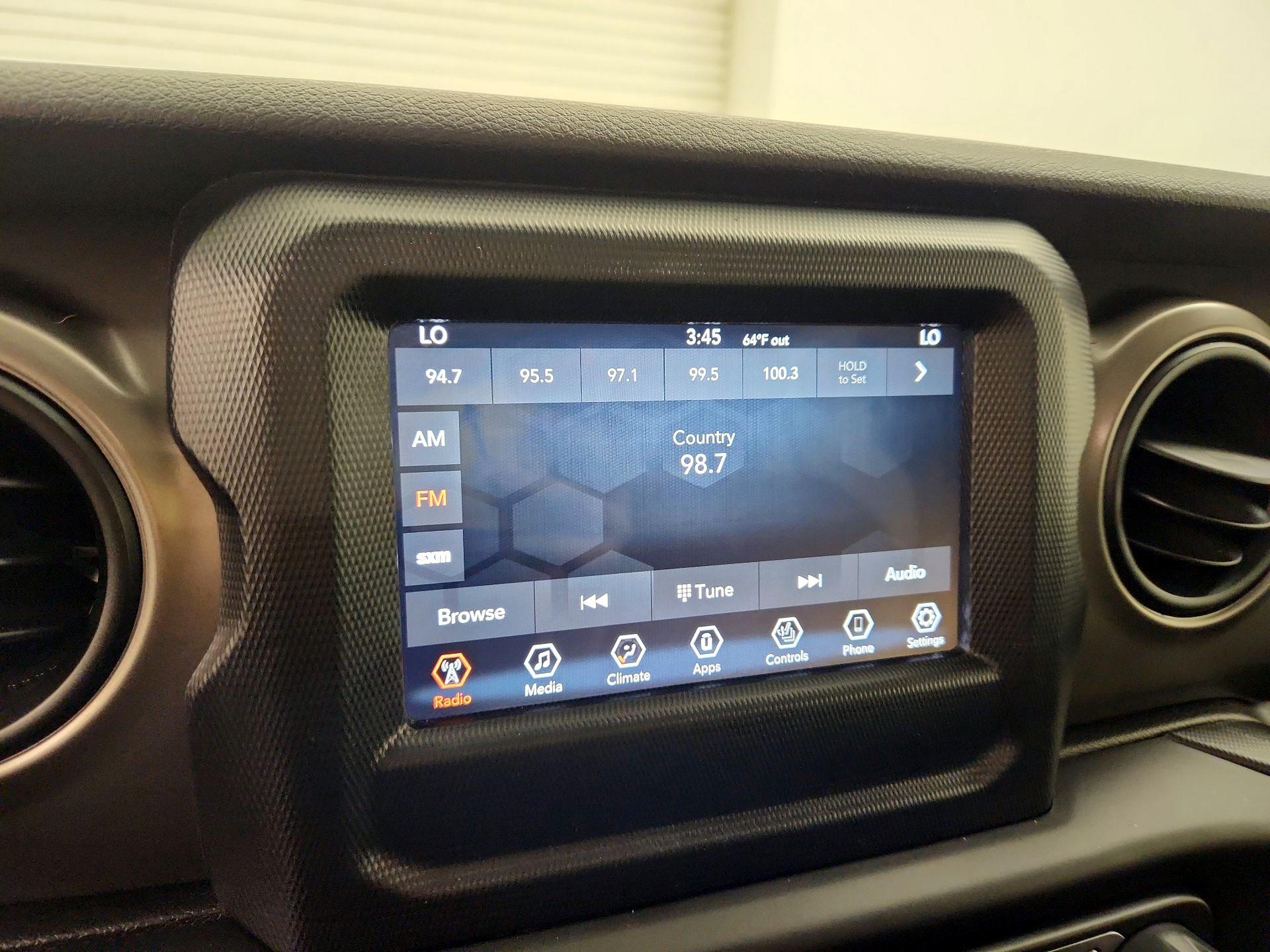 Thumbnail: 2020 Jeep Wrangler - 15