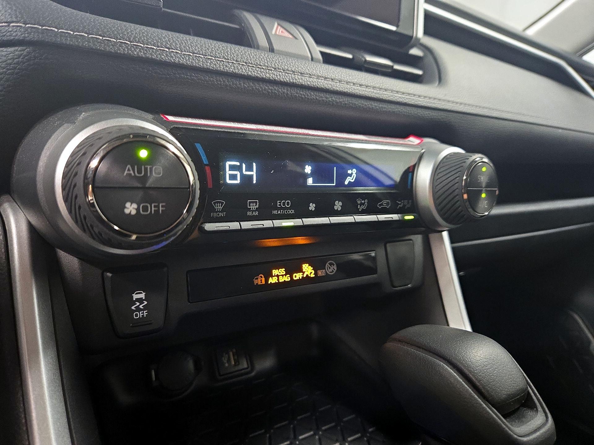 Thumbnail: 2024 Toyota RAV4 - 16