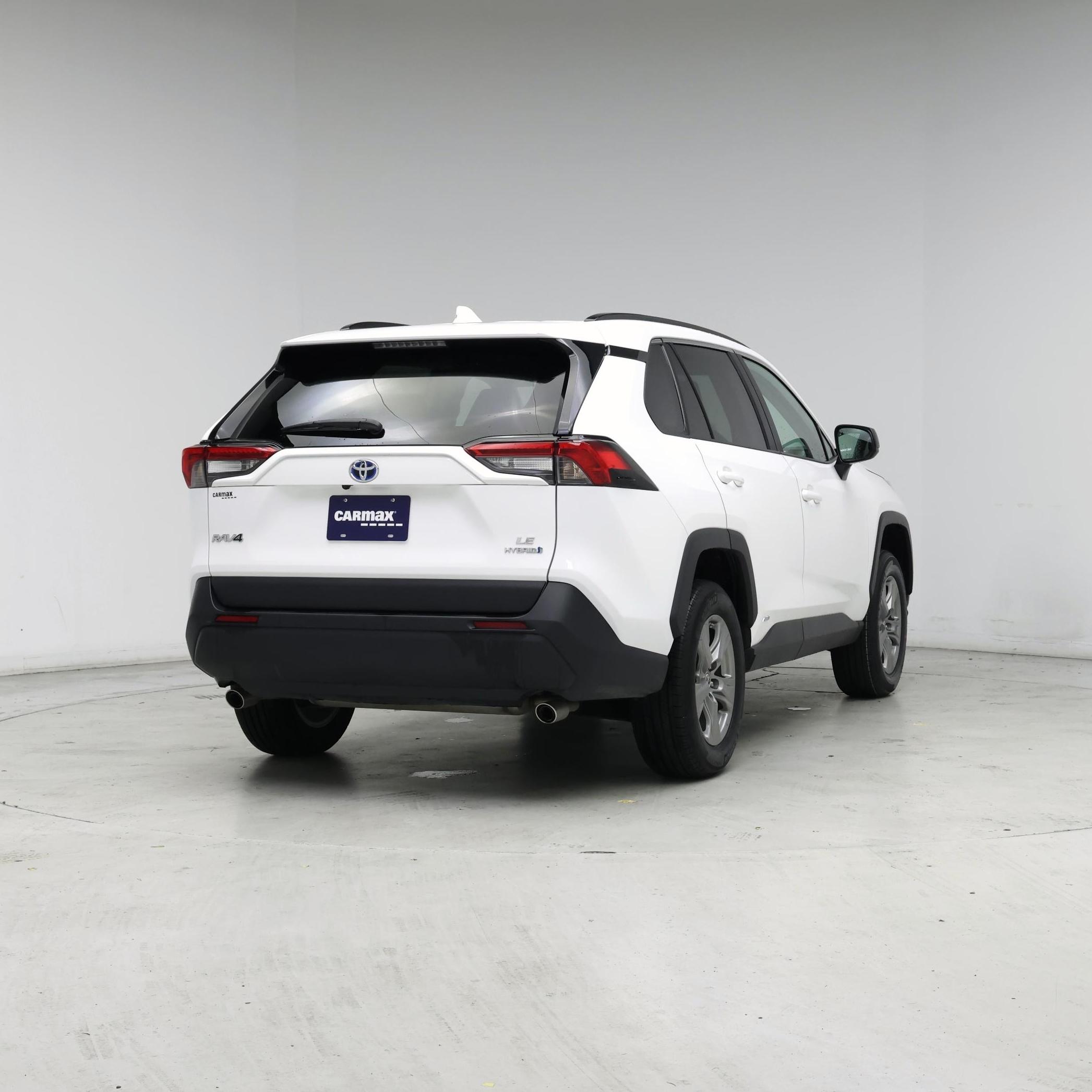 Thumbnail: 2024 Toyota RAV4 - 8