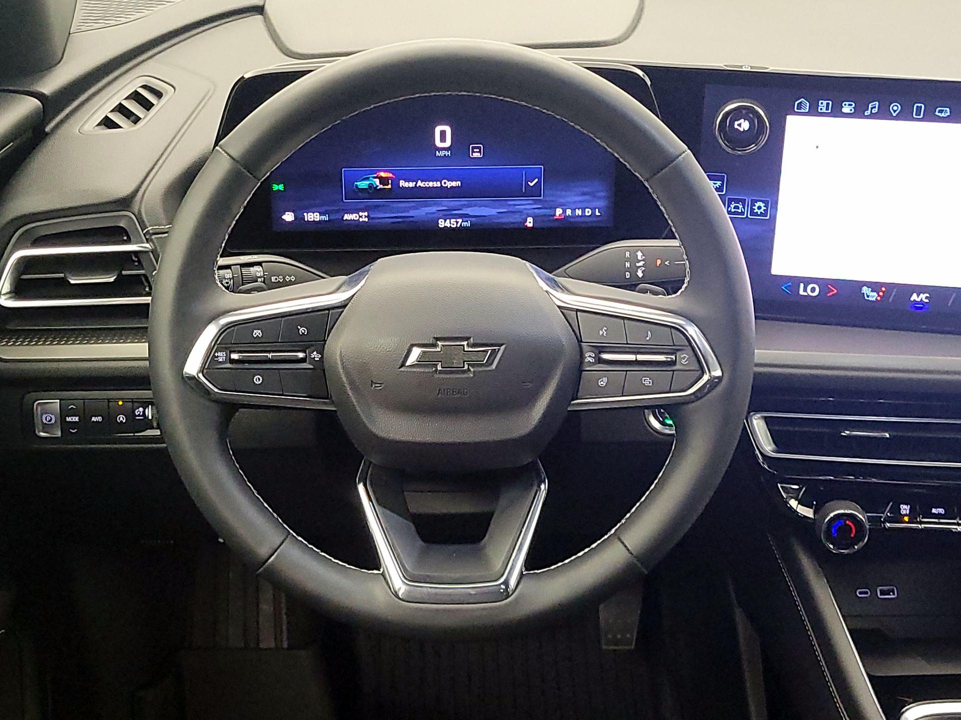 Thumbnail: 2025 Chevrolet Traverse - 10