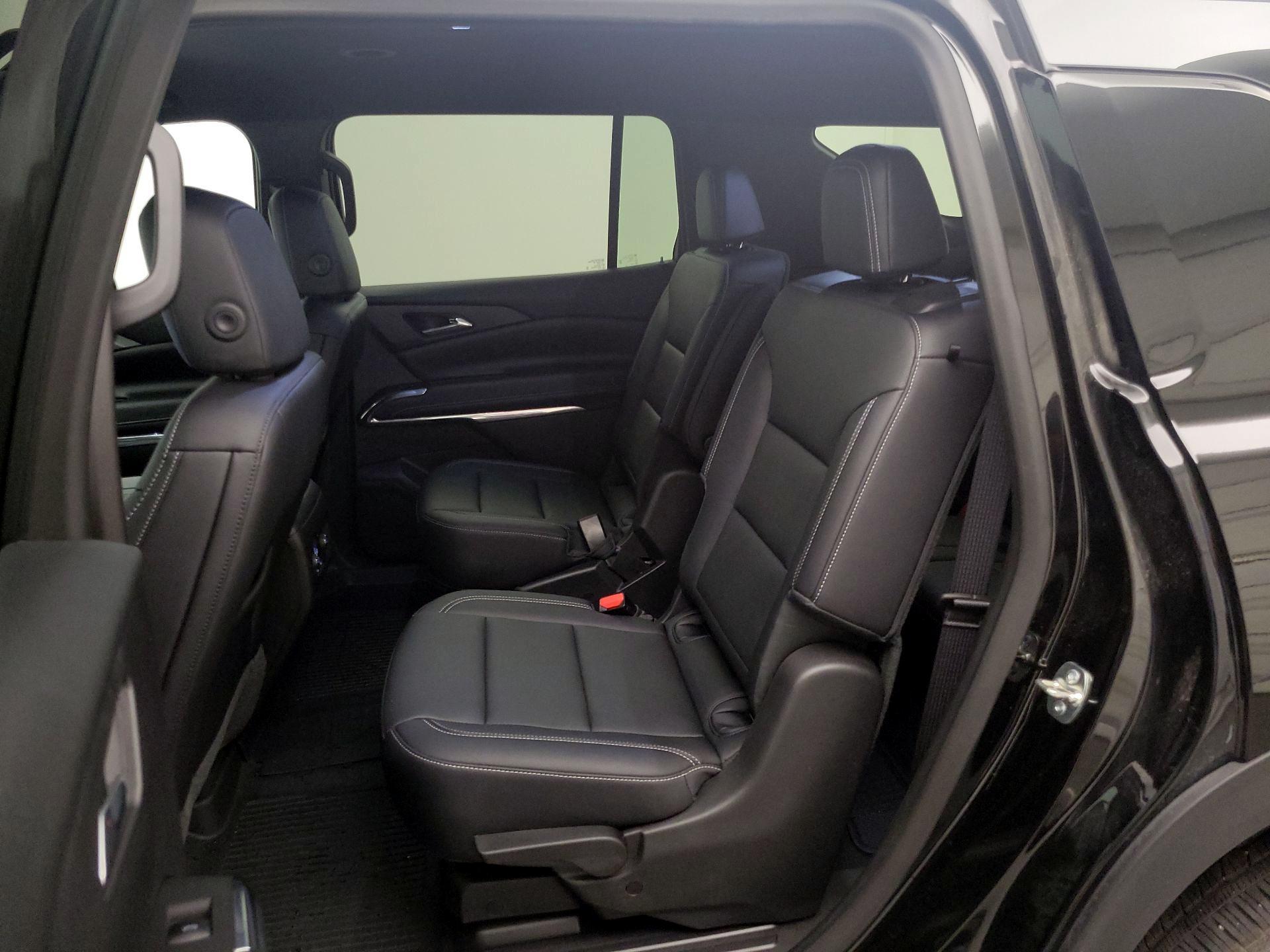 Thumbnail: 2025 Chevrolet Traverse - 20