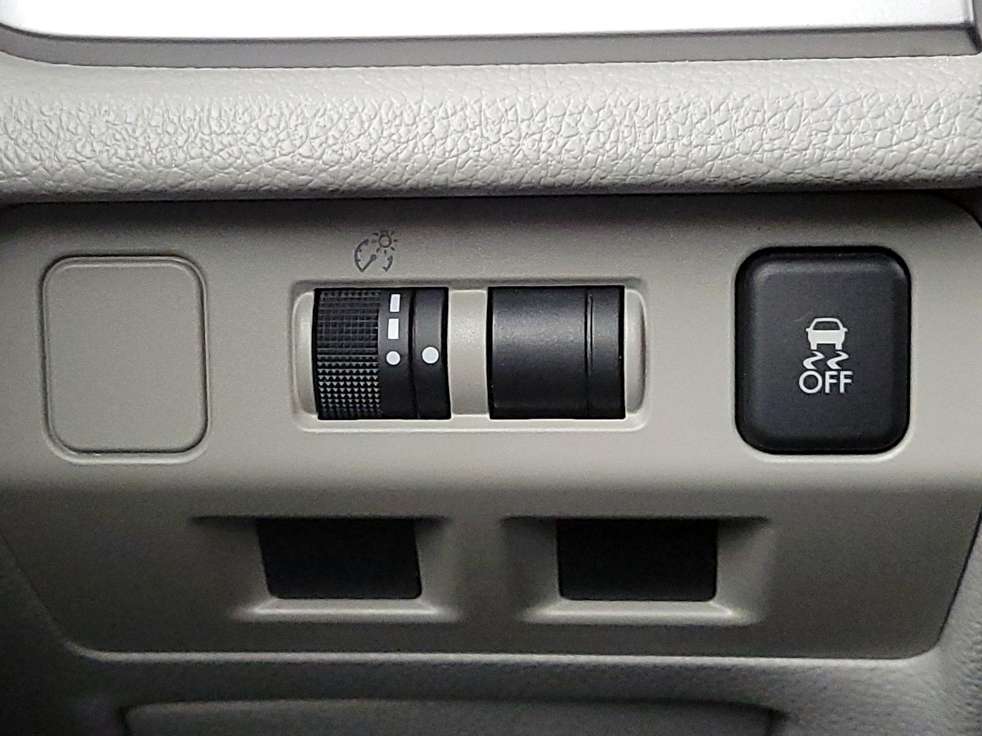 Thumbnail: 2017 Subaru Forester - 13
