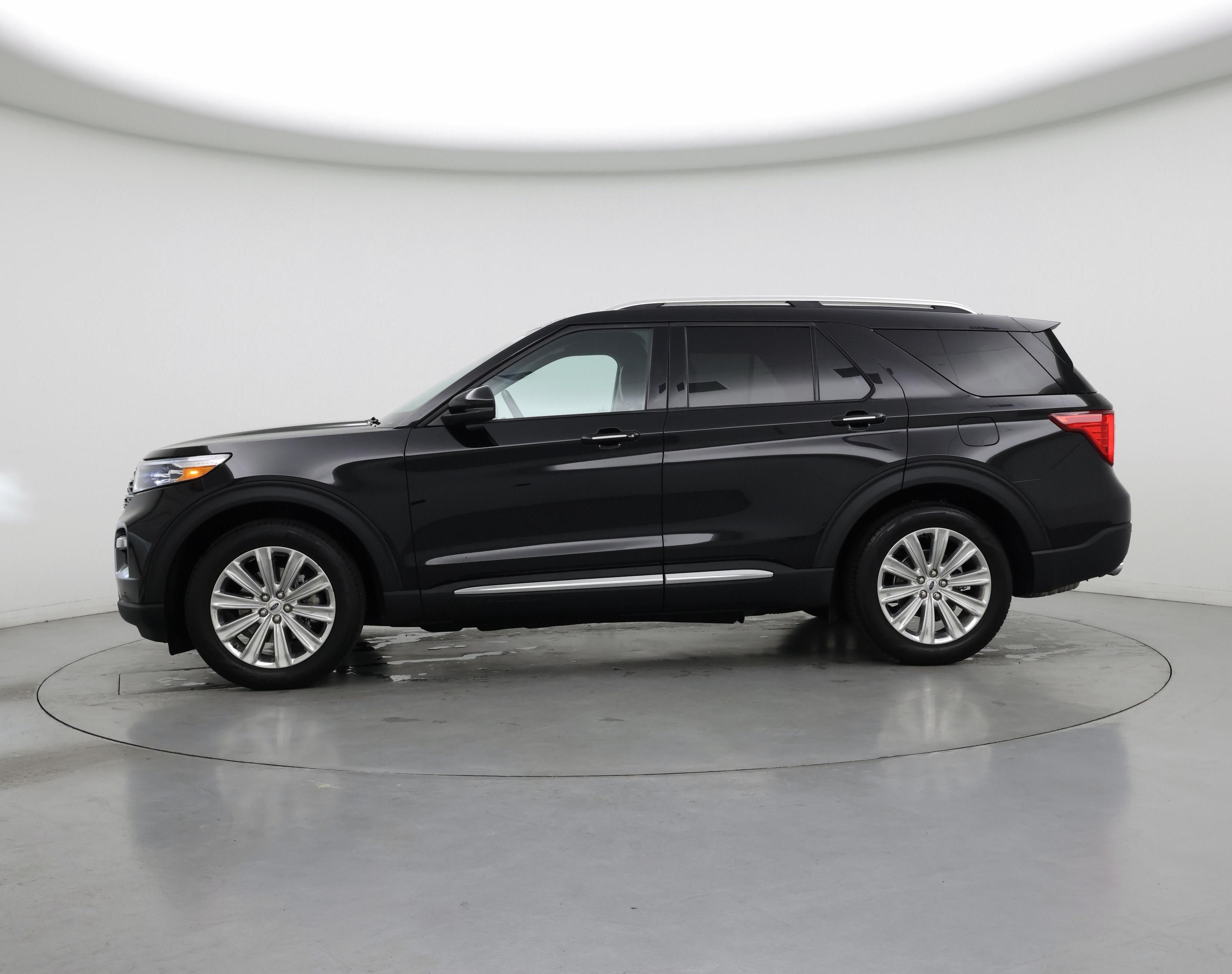 Thumbnail: 2022 Ford Explorer - 3