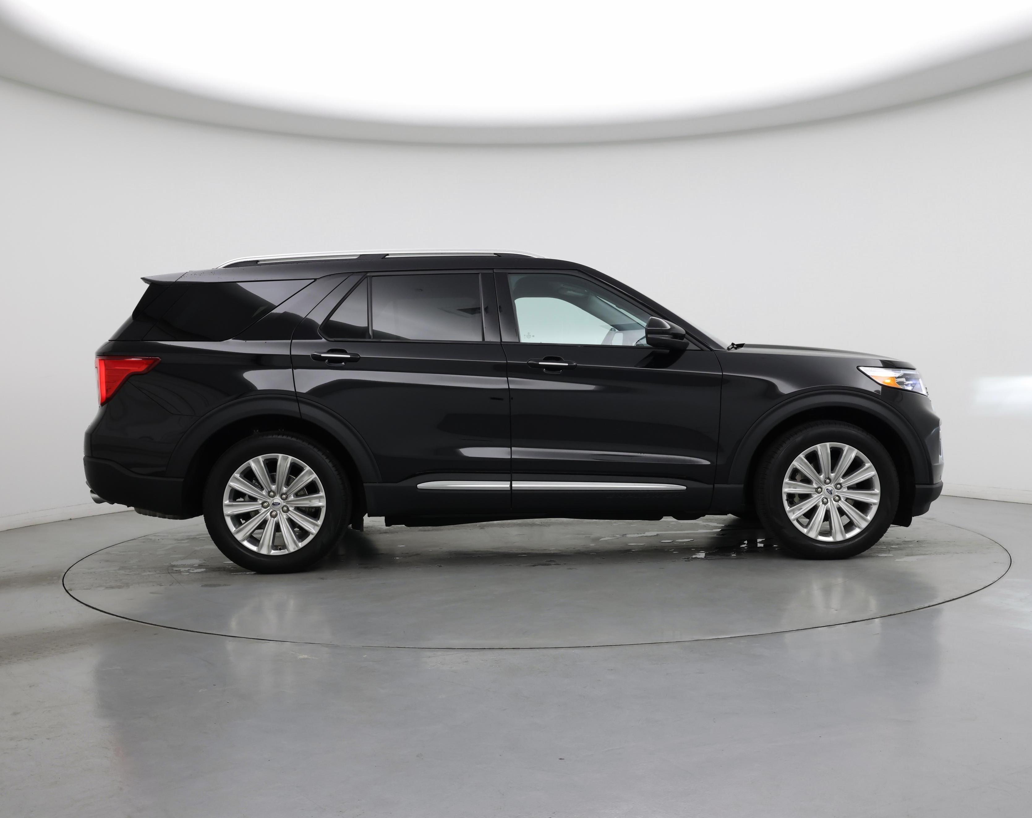Thumbnail: 2022 Ford Explorer - 7