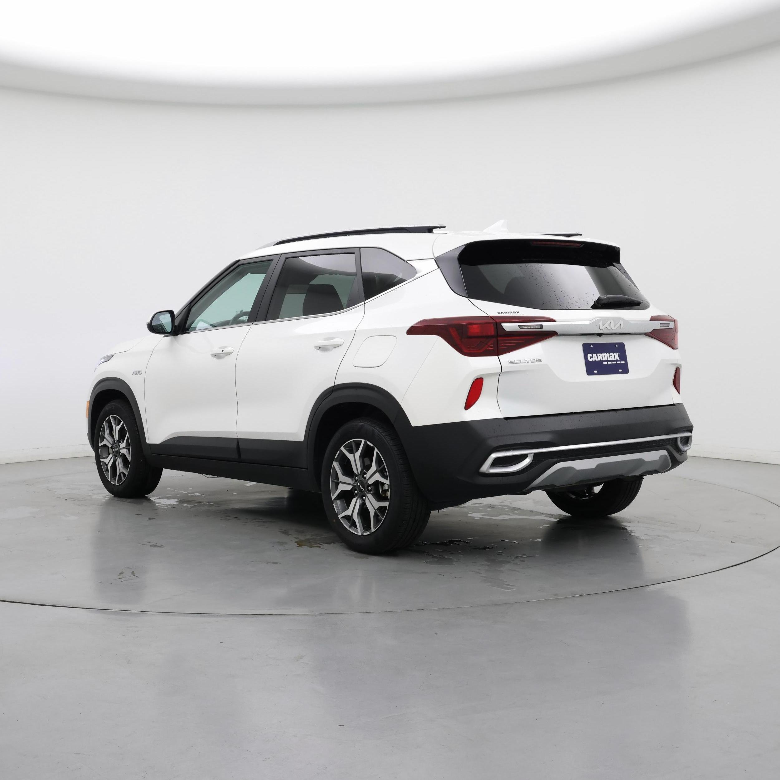 Thumbnail: 2023 Kia Seltos - 2
