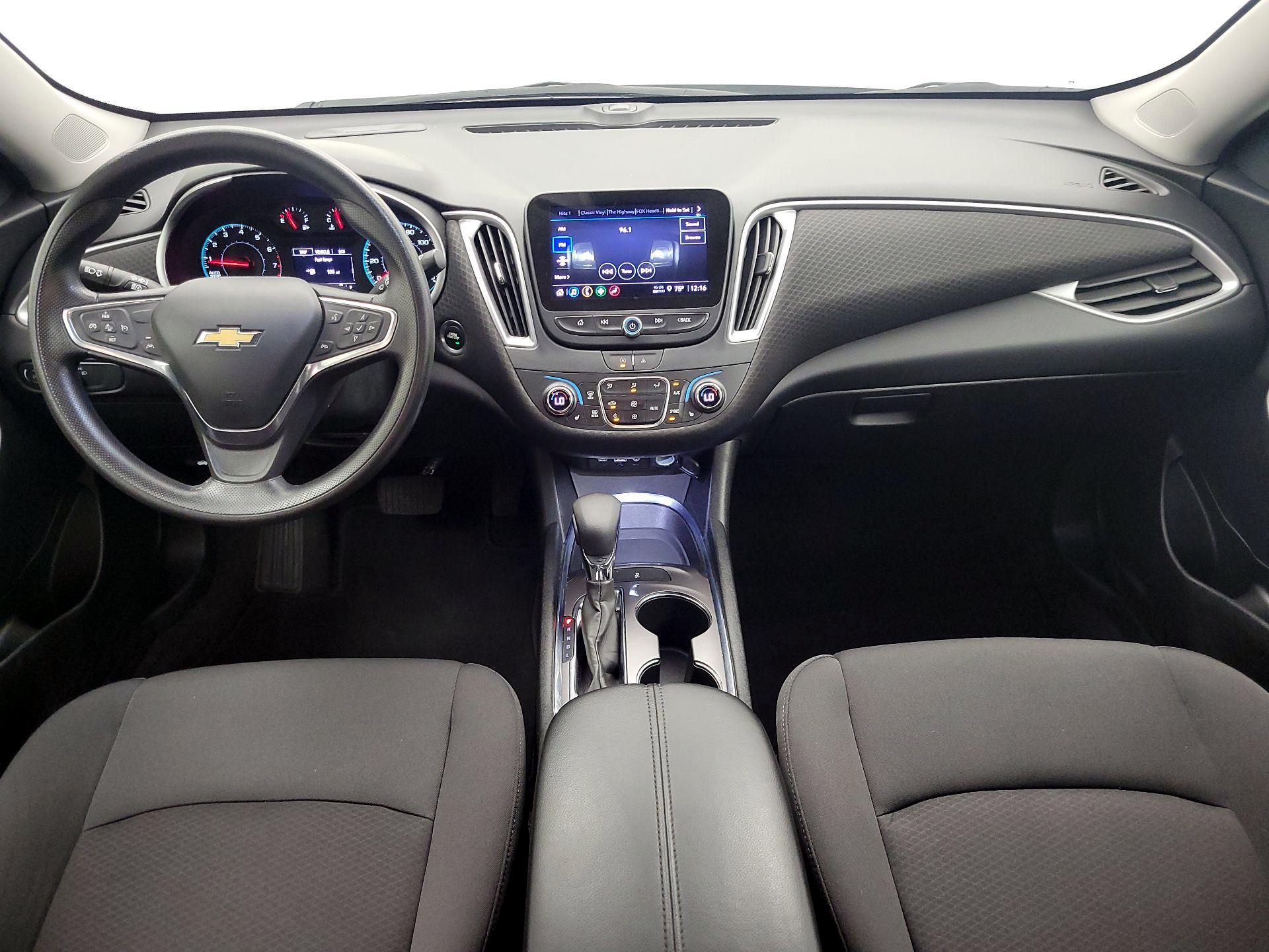 Thumbnail: 2023 Chevrolet Malibu - 9