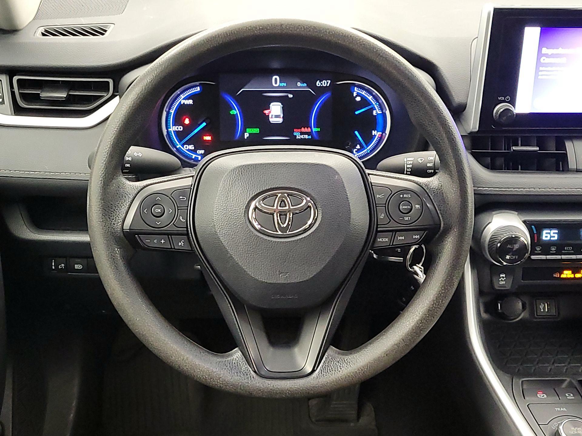 Thumbnail: 2023 Toyota RAV4 - 10