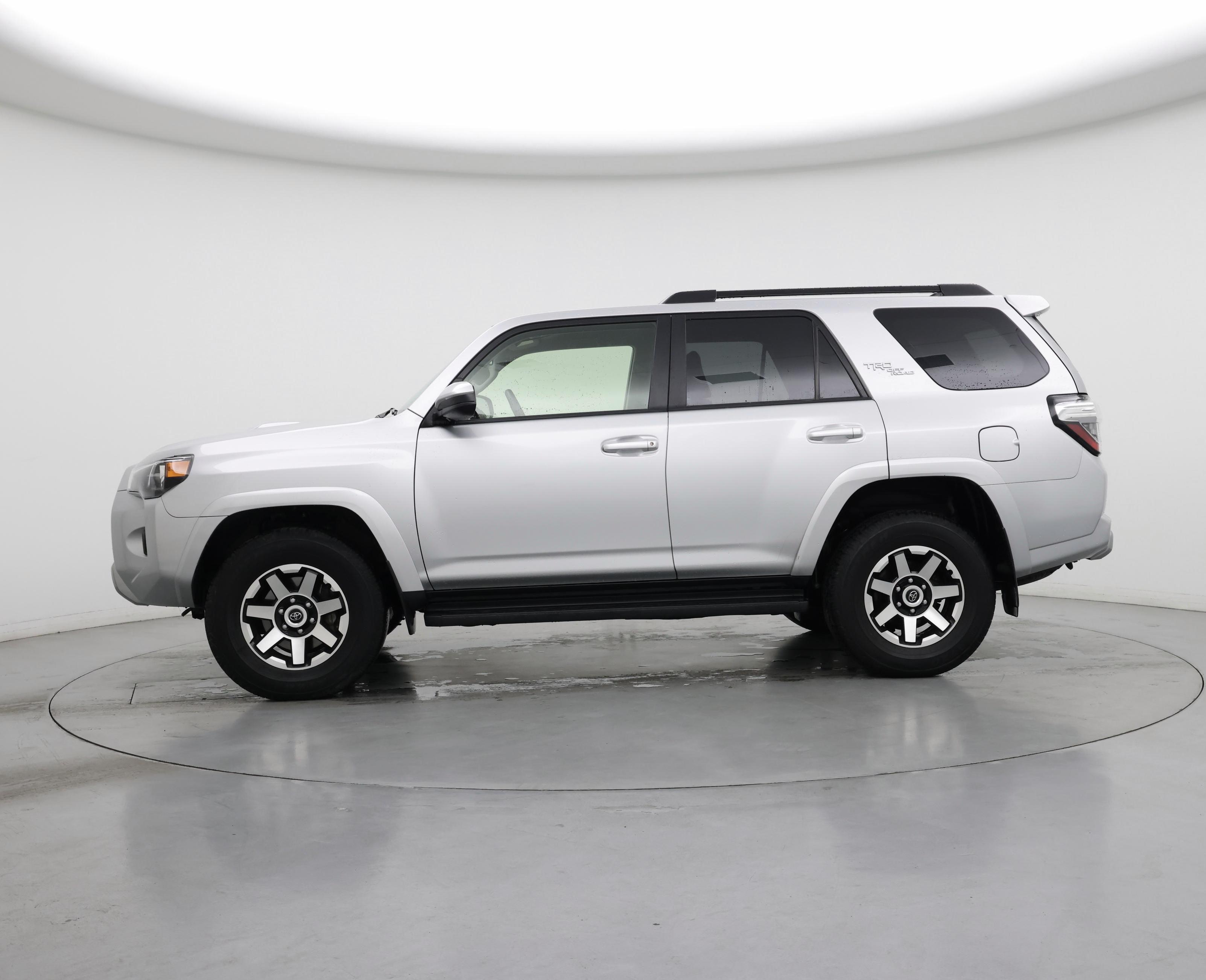 Thumbnail: 2024 Toyota 4Runner - 3