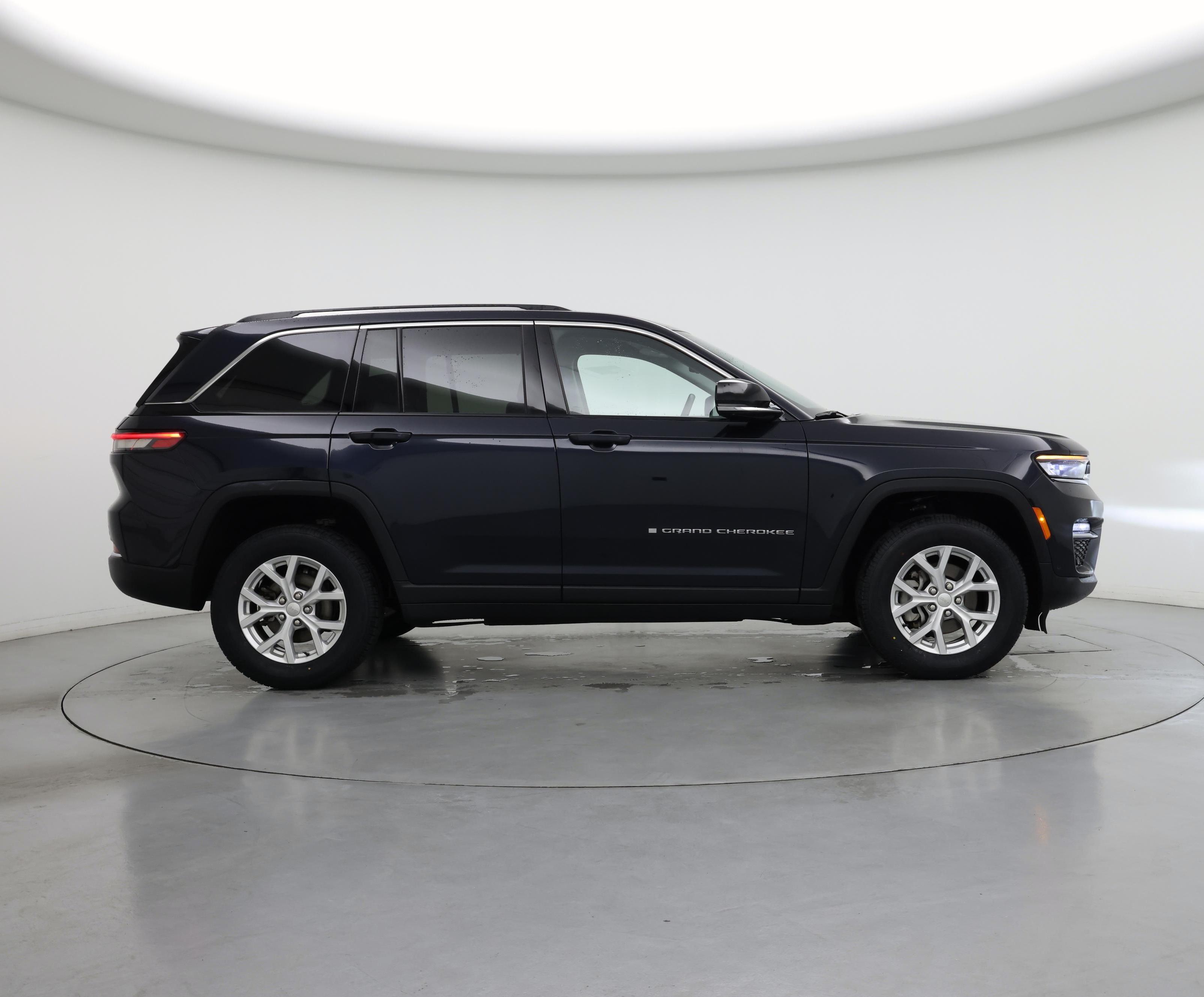 Thumbnail: 2023 Jeep Grand Cherokee - 7