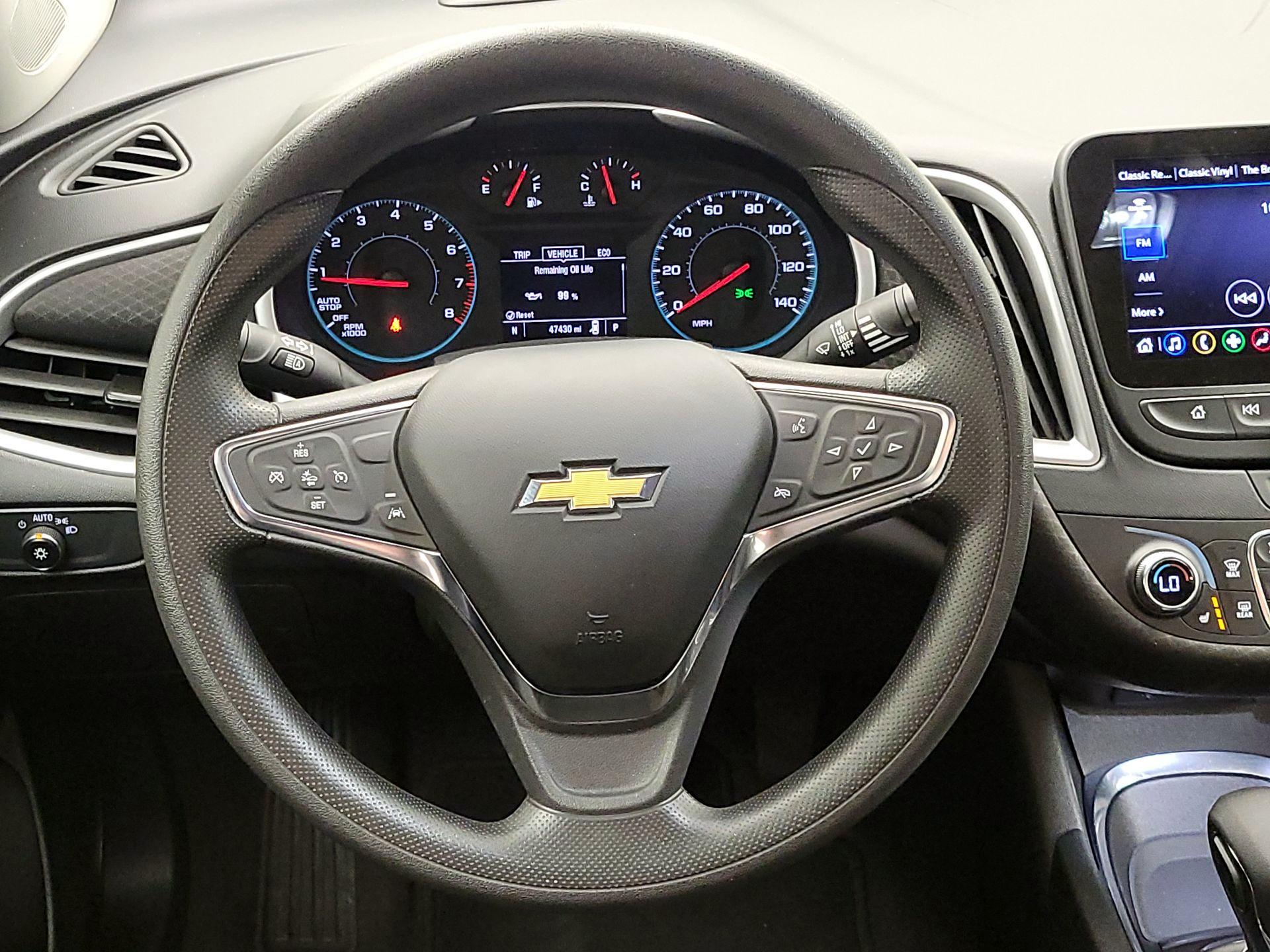 Thumbnail: 2023 Chevrolet Malibu - 10