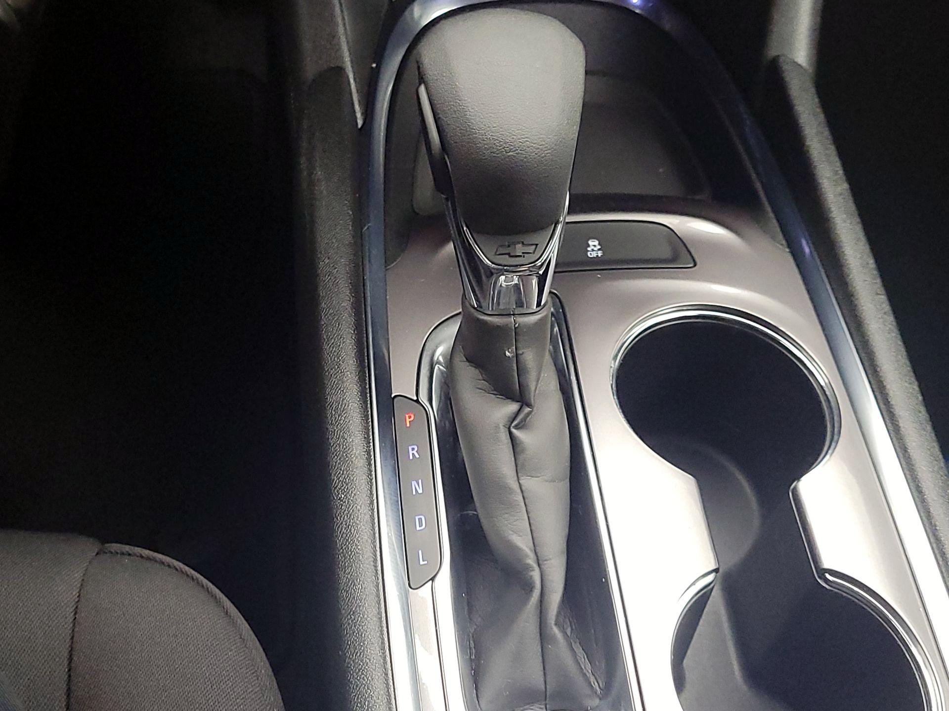 Thumbnail: 2023 Chevrolet Malibu - 17