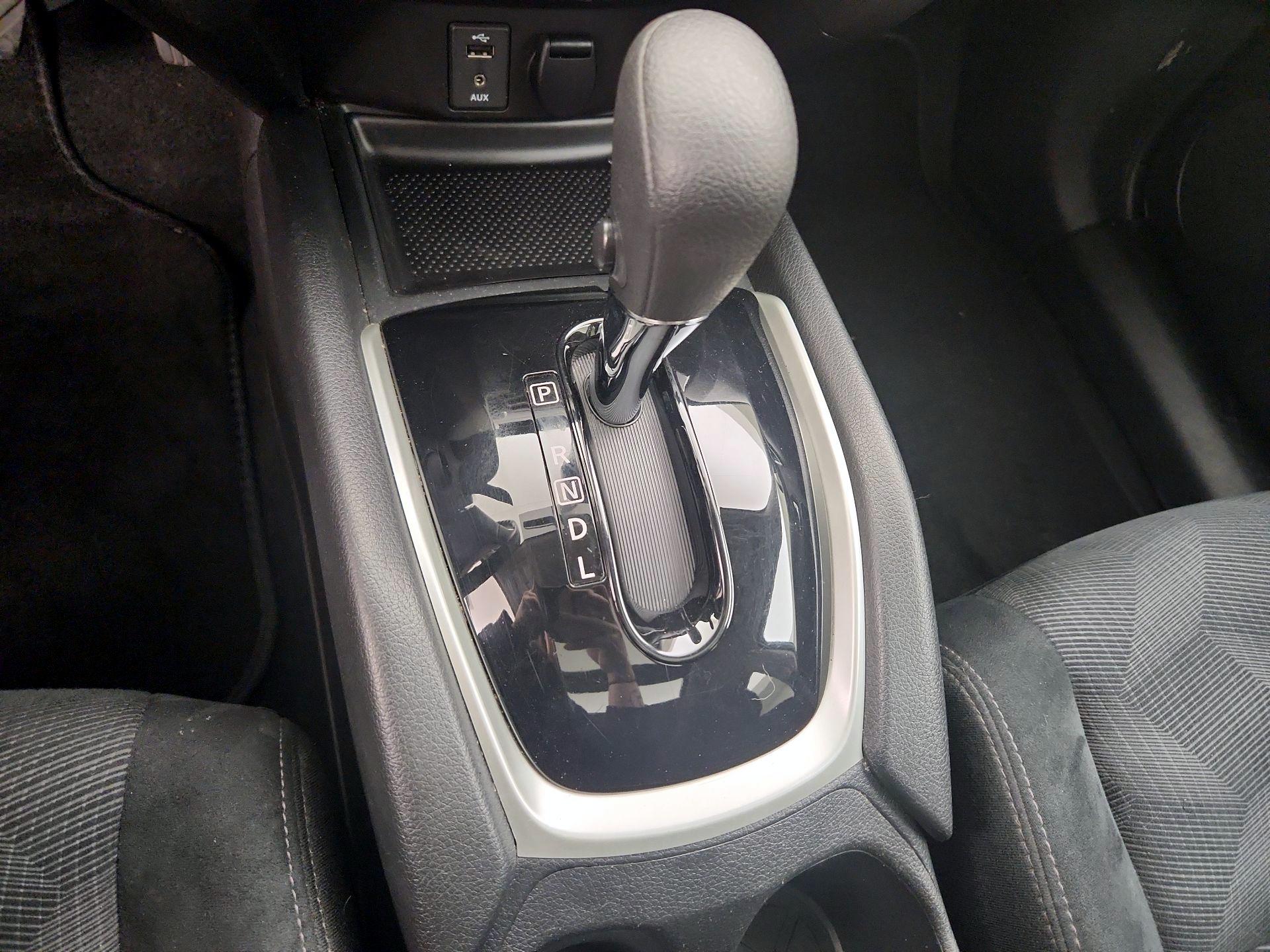 Thumbnail: 2016 Nissan Rogue - 18