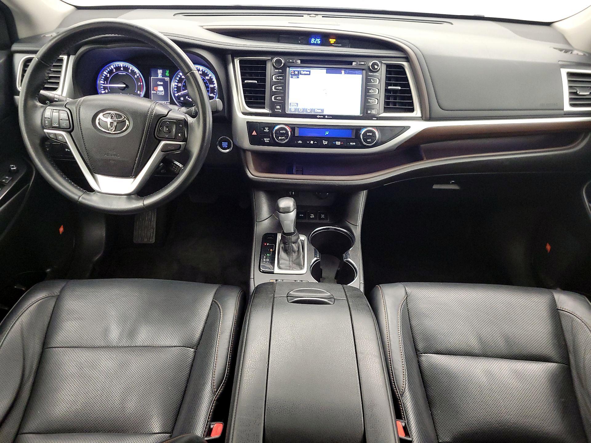 Thumbnail: 2014 Toyota Highlander - 9