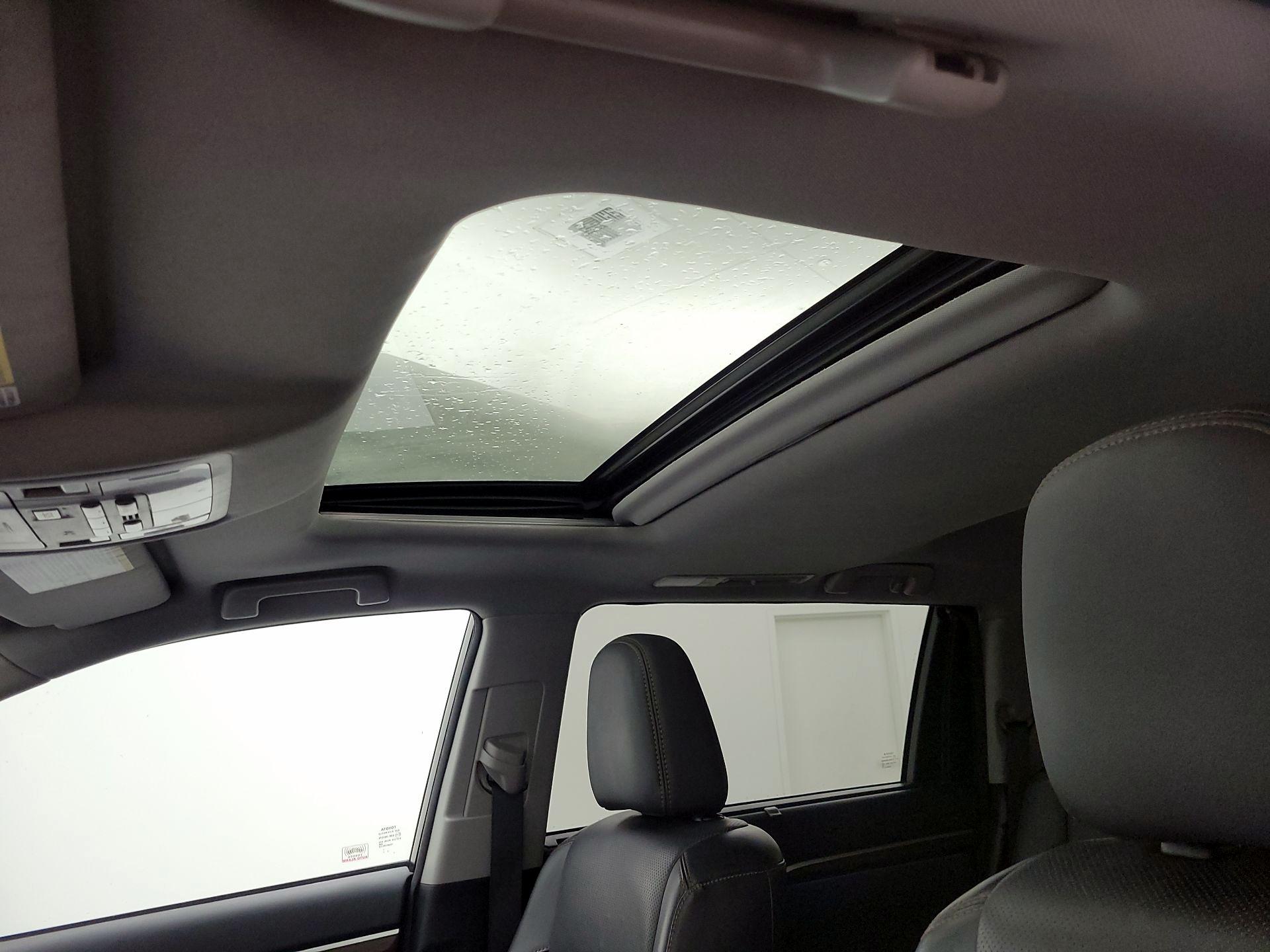 Thumbnail: 2014 Toyota Highlander - 20