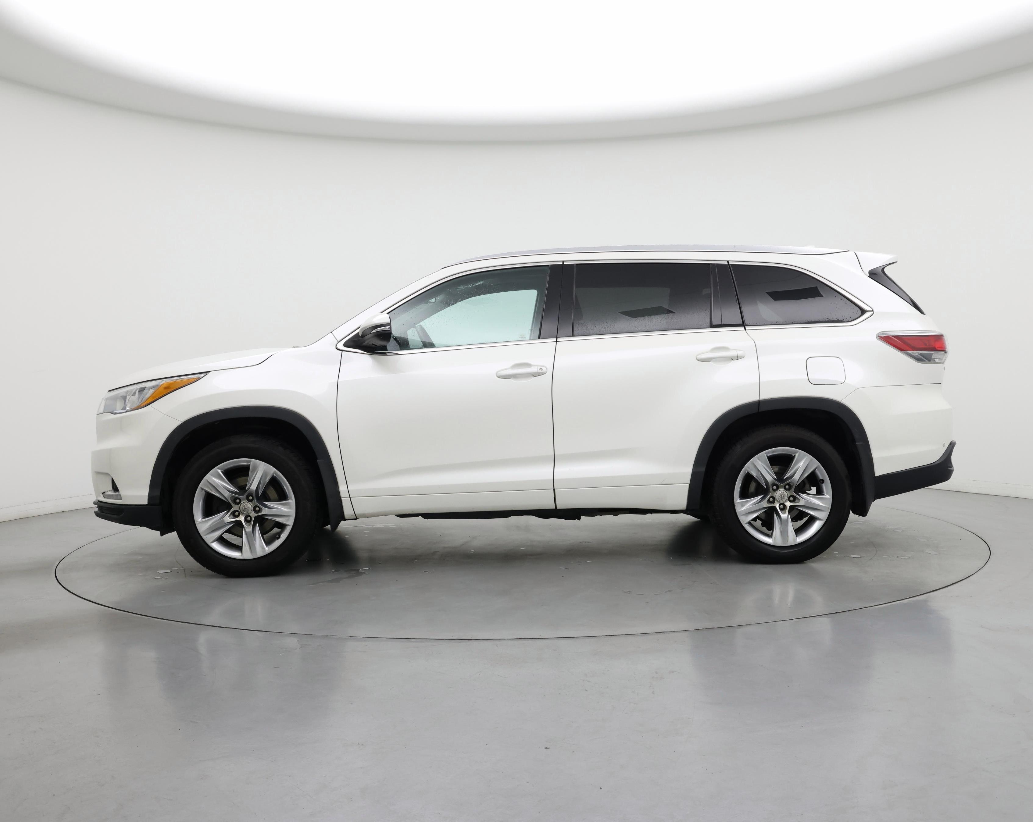 Thumbnail: 2014 Toyota Highlander - 3
