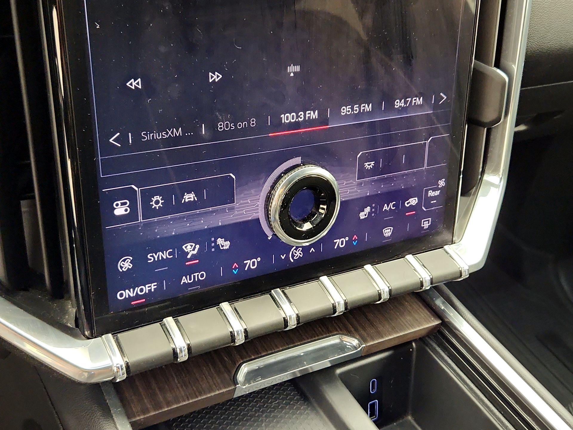 Thumbnail: 2024 GMC Acadia - 16