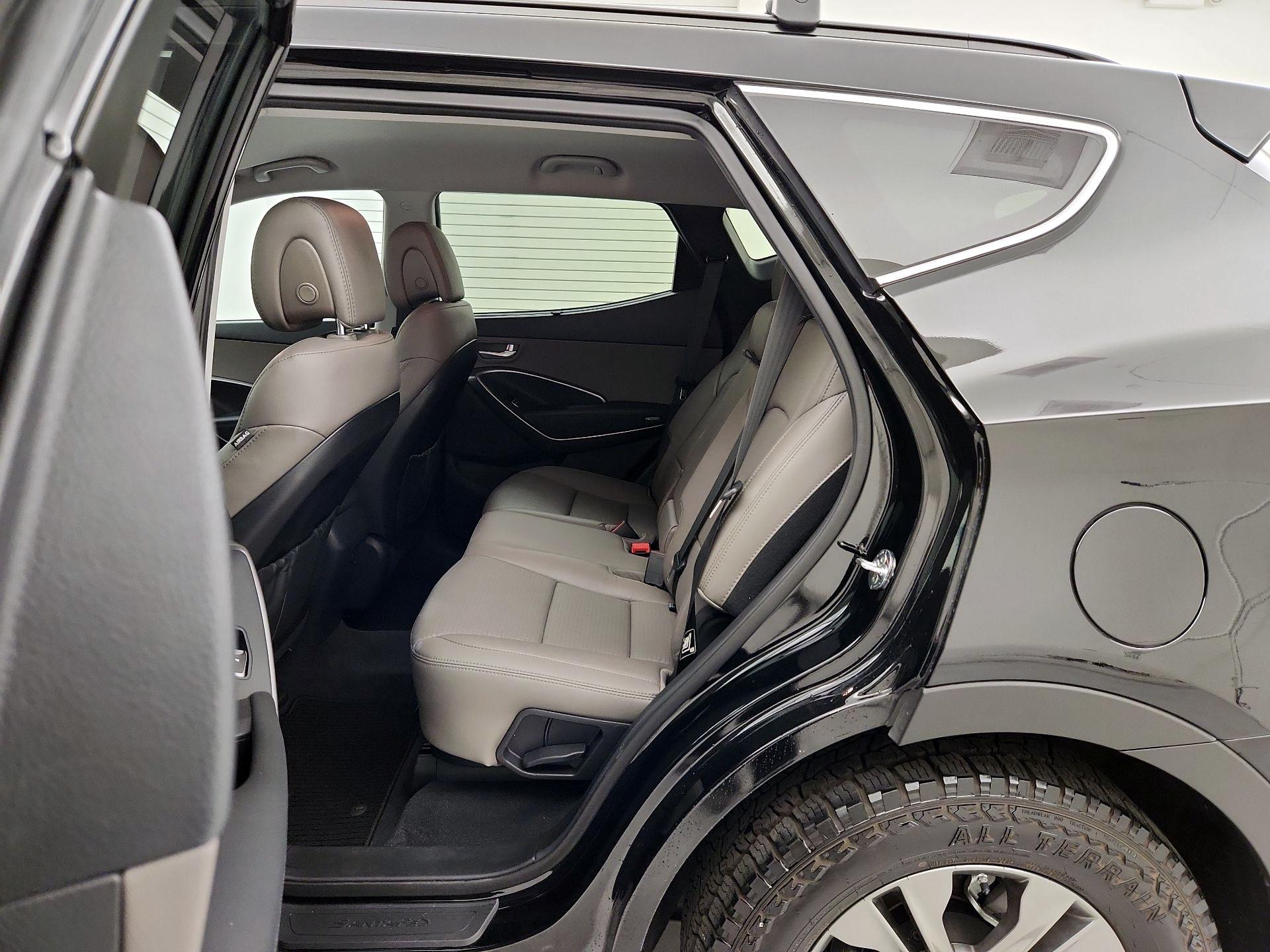 Thumbnail: 2014 Hyundai Santa Fe - 19