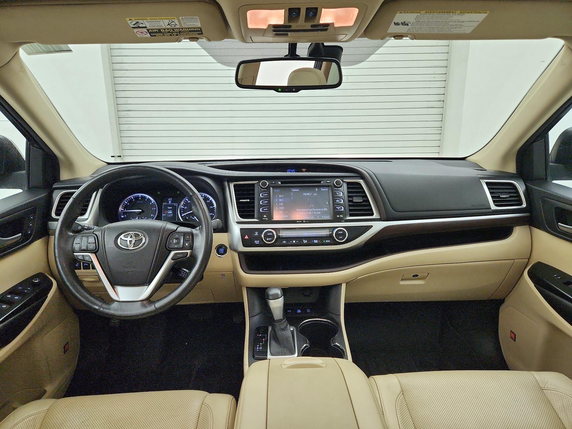 Thumbnail: 2014 Toyota Highlander - 9