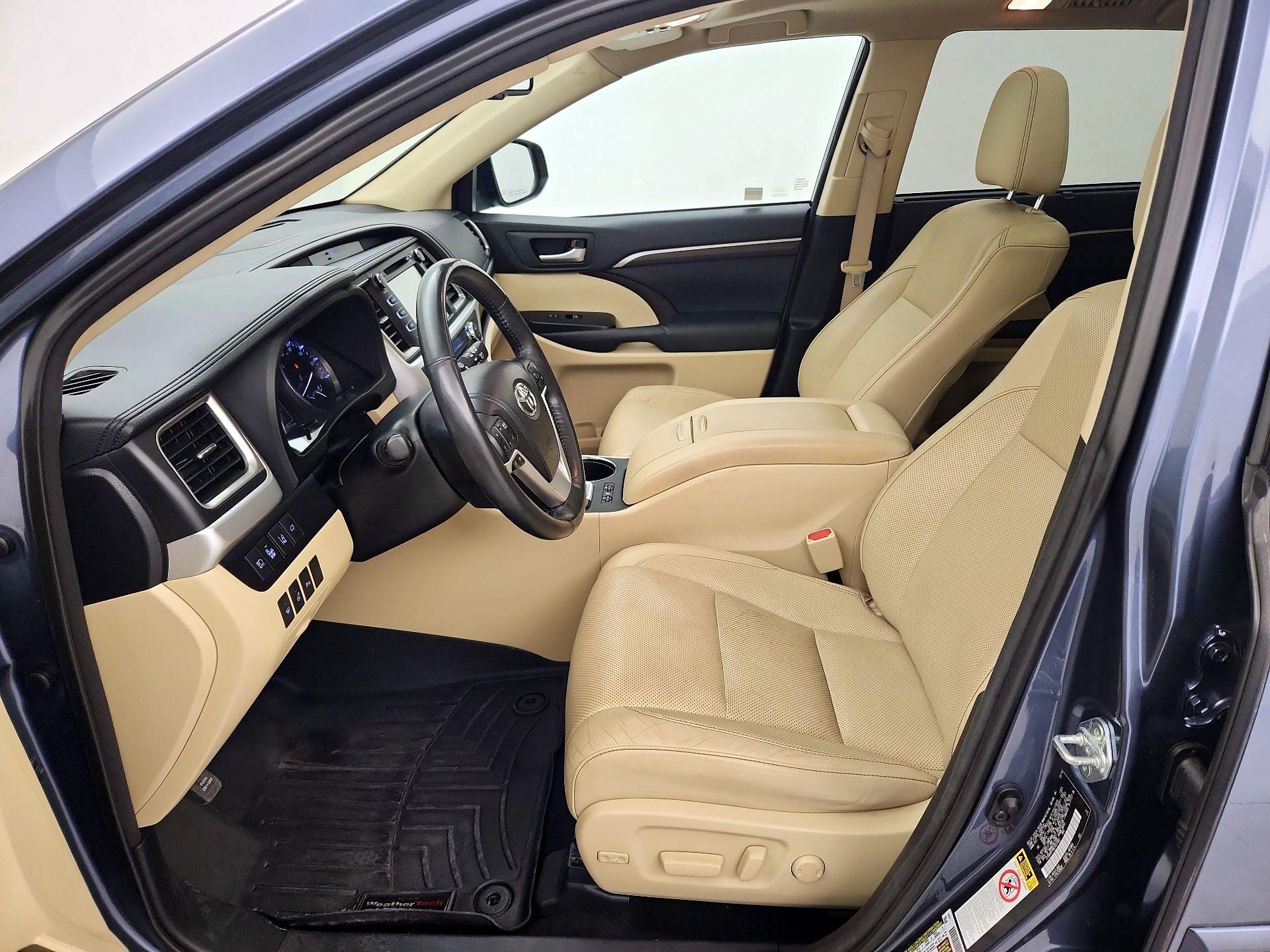 Thumbnail: 2014 Toyota Highlander - 11