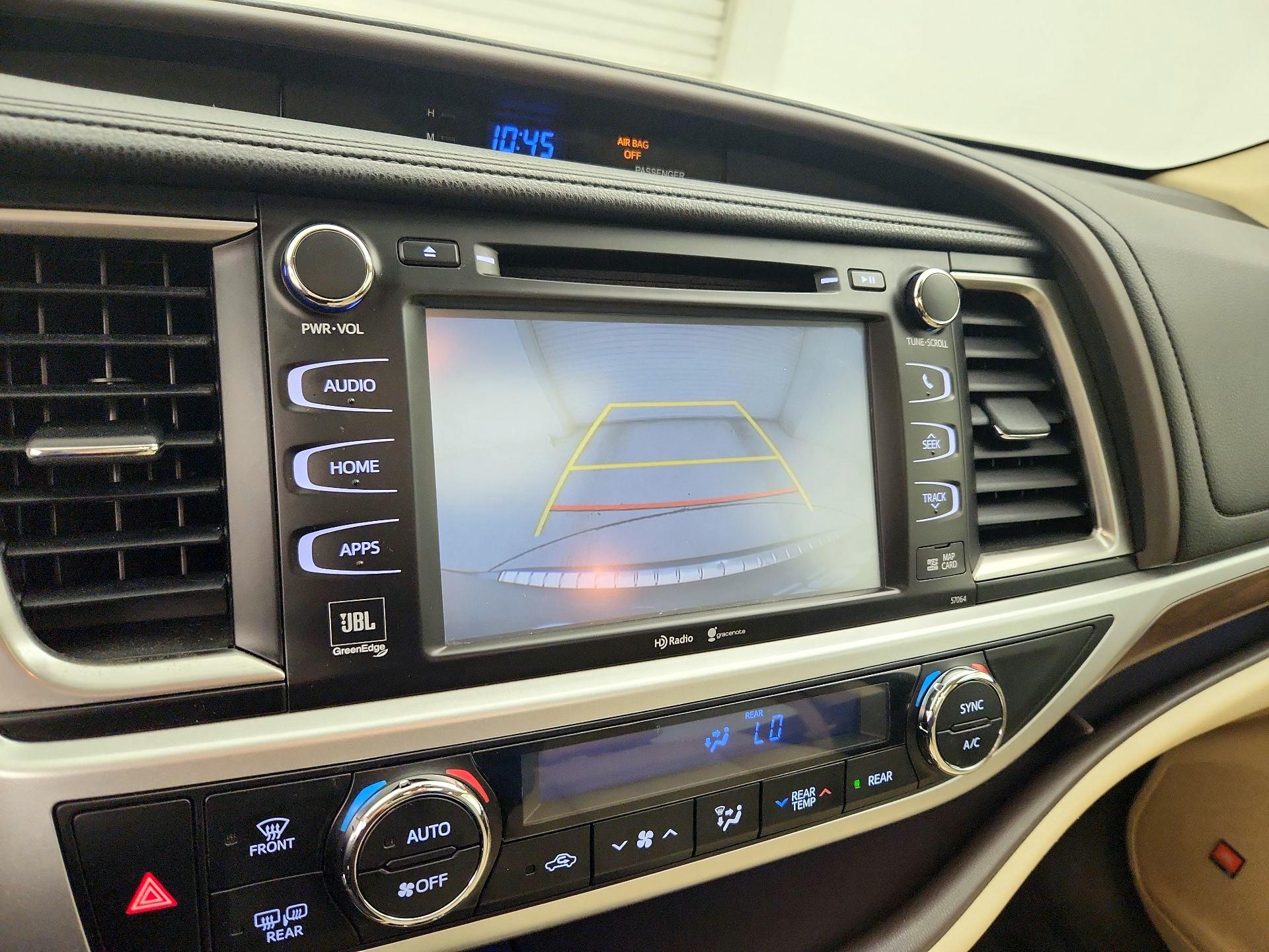 Thumbnail: 2014 Toyota Highlander - 14