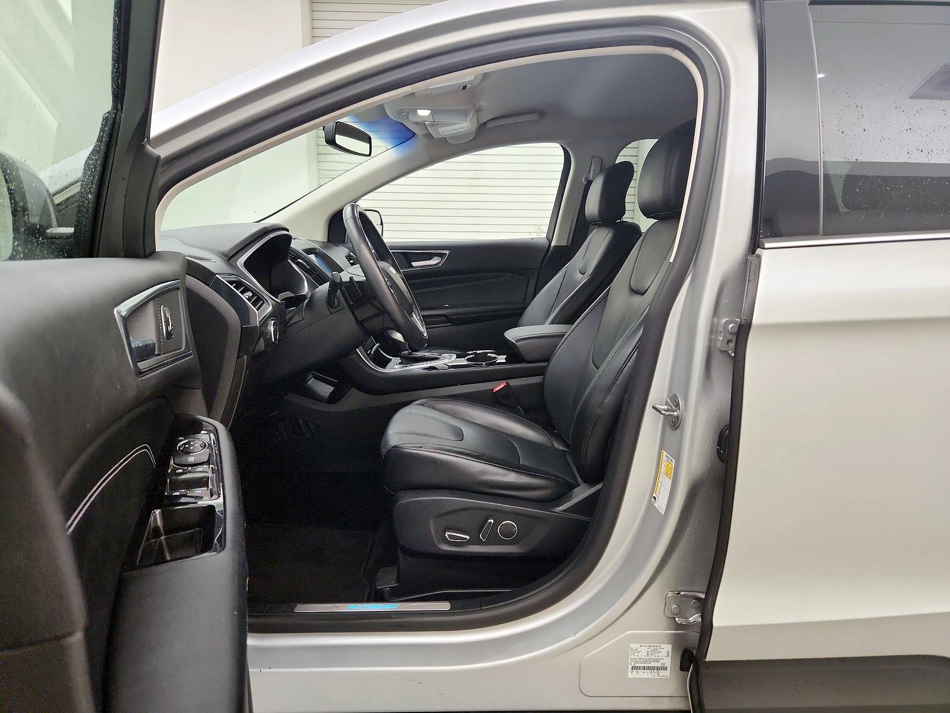 Thumbnail: 2018 Ford Edge - 11