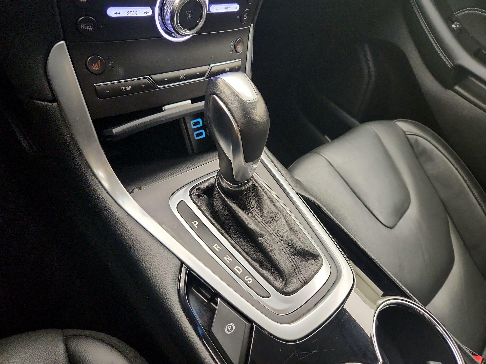 Thumbnail: 2018 Ford Edge - 17