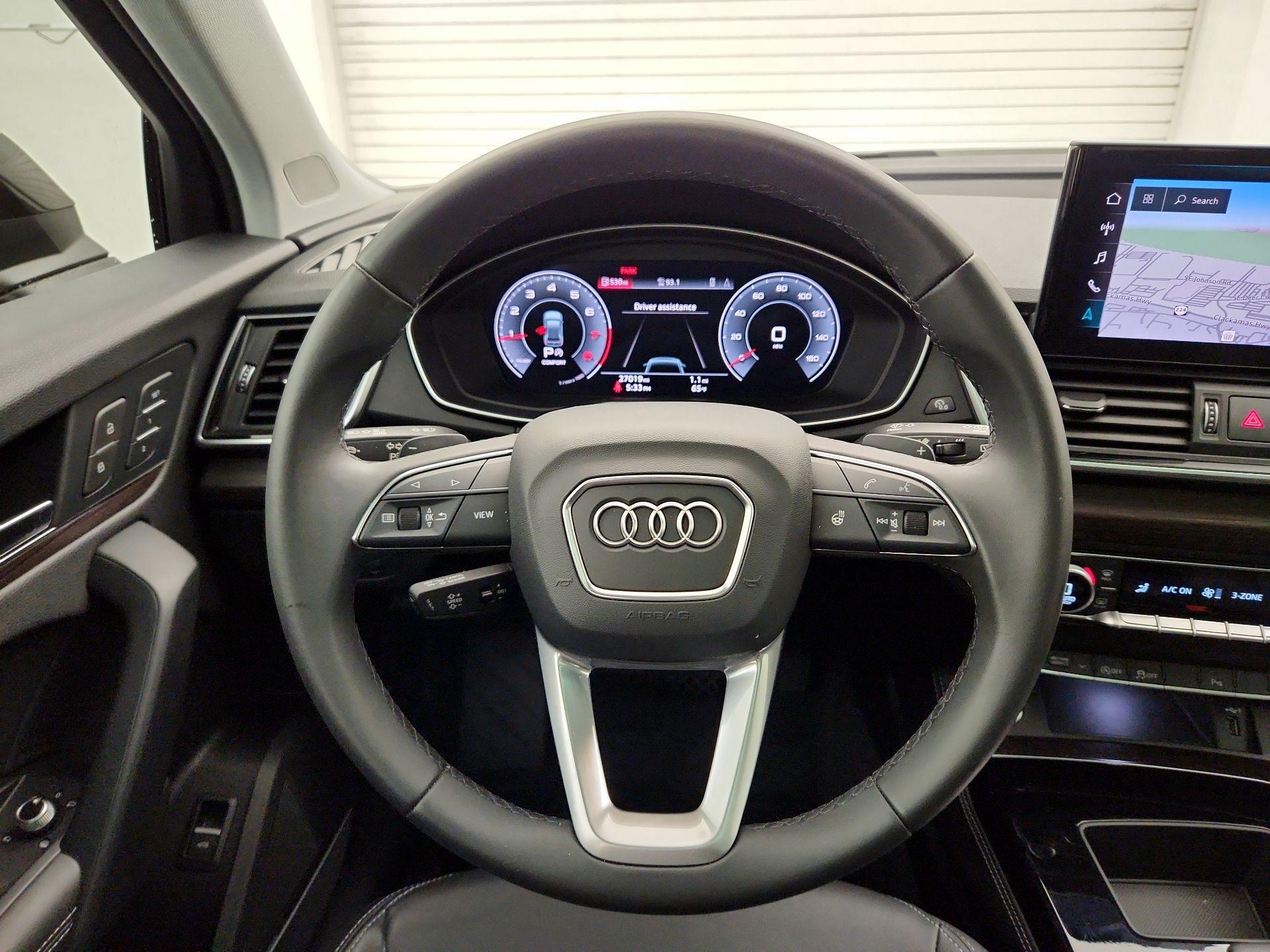 Thumbnail: 2023 Audi Q5 - 10