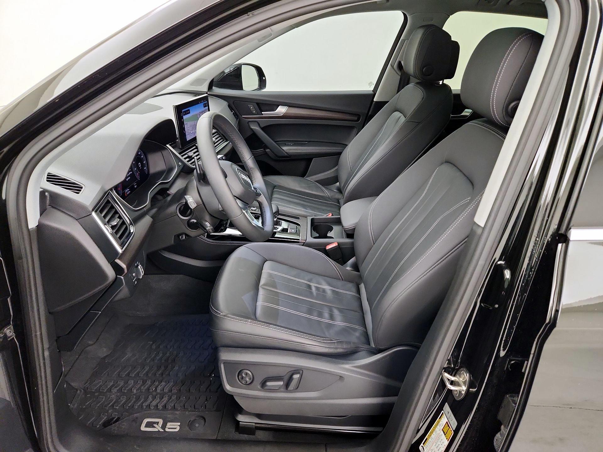 Thumbnail: 2023 Audi Q5 - 11