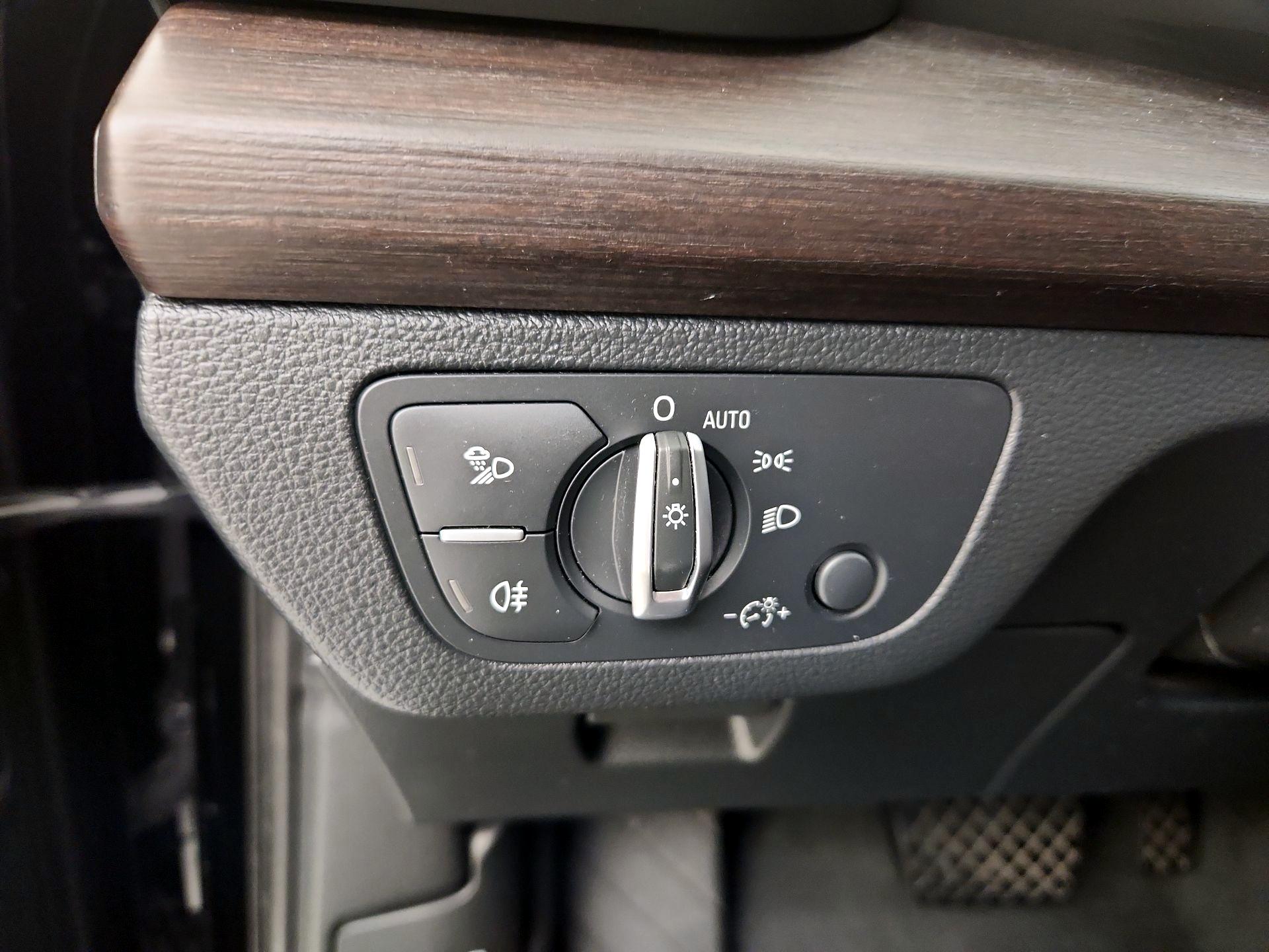 Thumbnail: 2023 Audi Q5 - 13