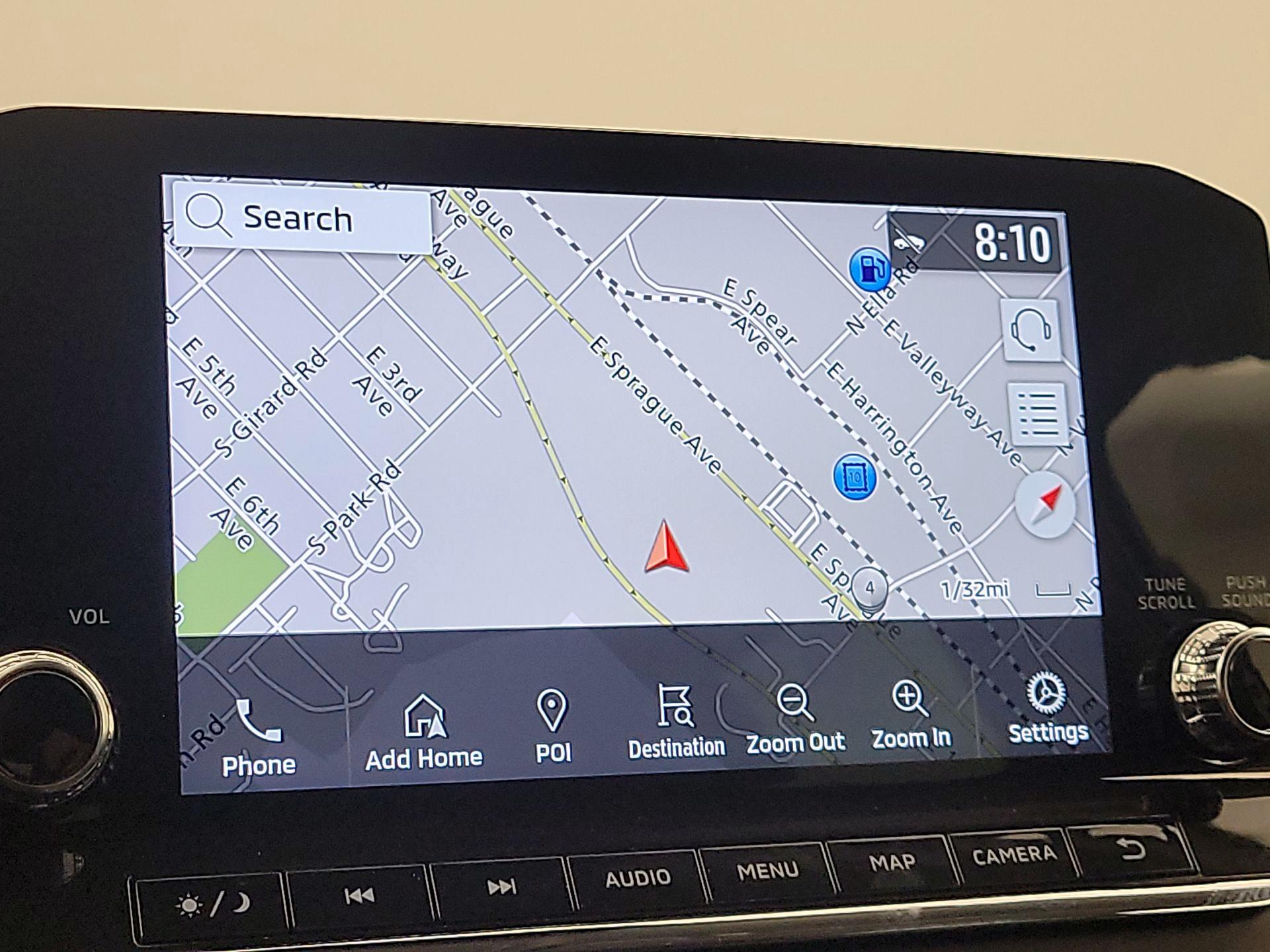 Thumbnail: 2023 Mitsubishi Outlander - 14