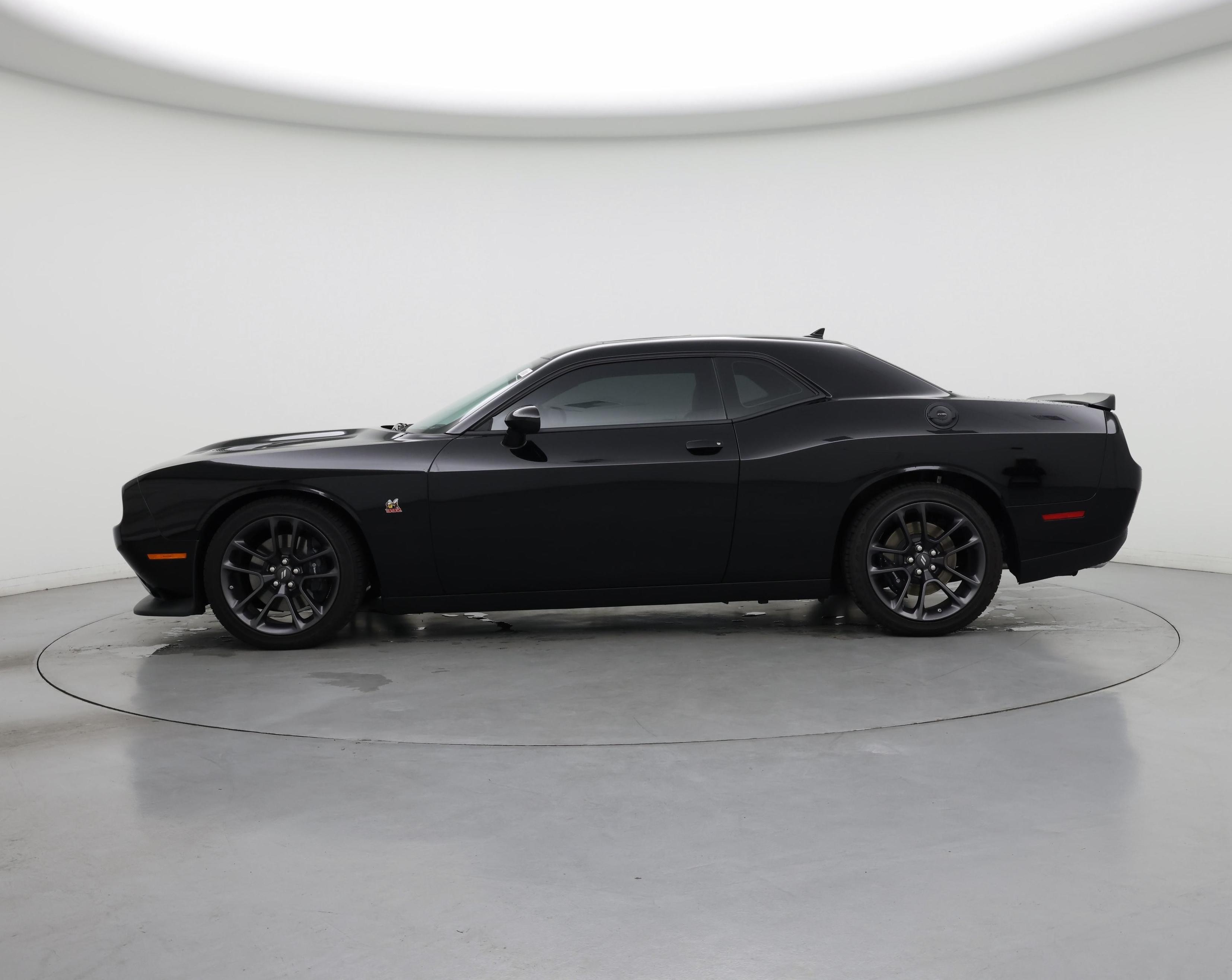 Thumbnail: 2022 Dodge Challenger - 3