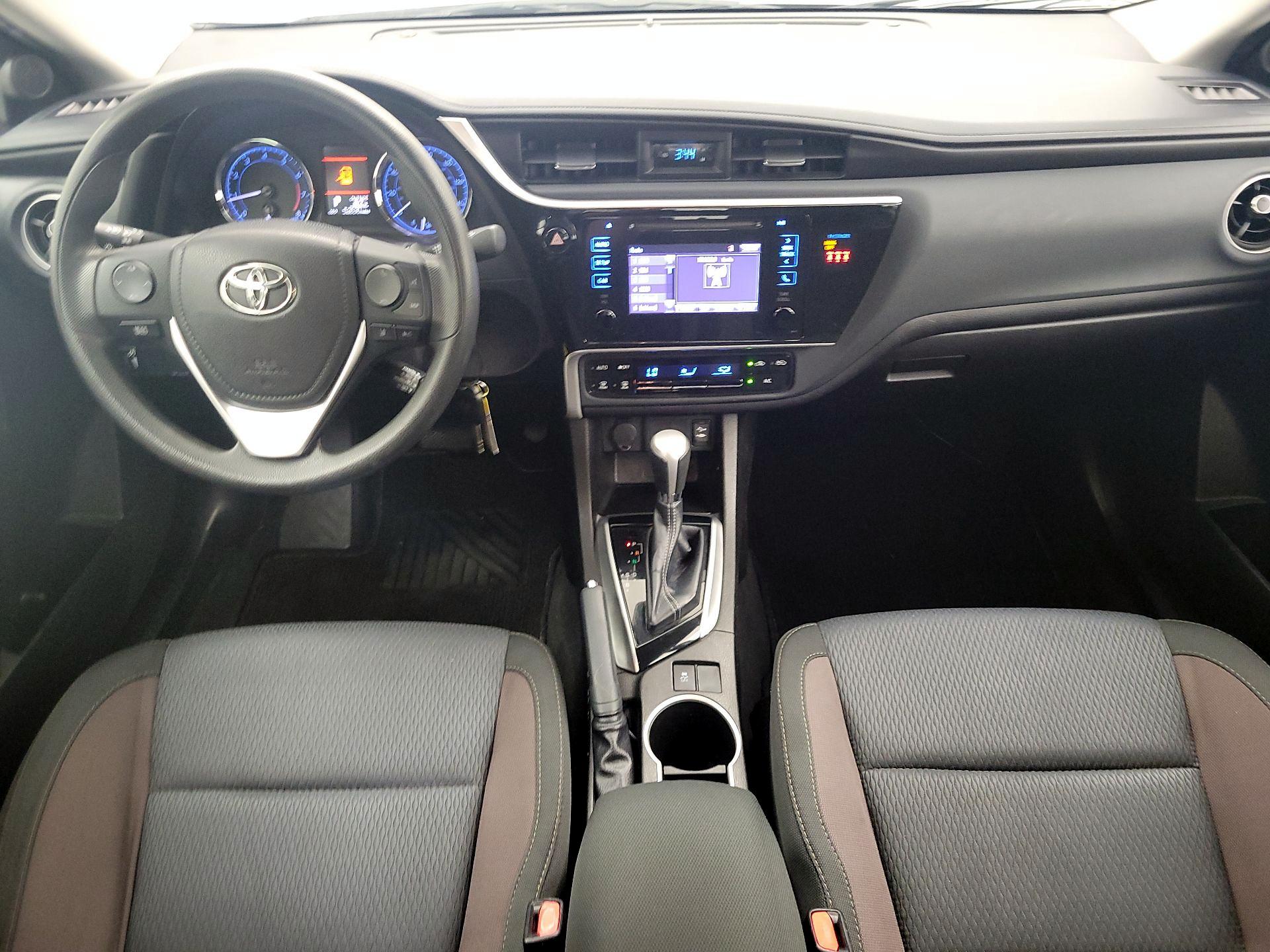 Thumbnail: 2018 Toyota Corolla - 9