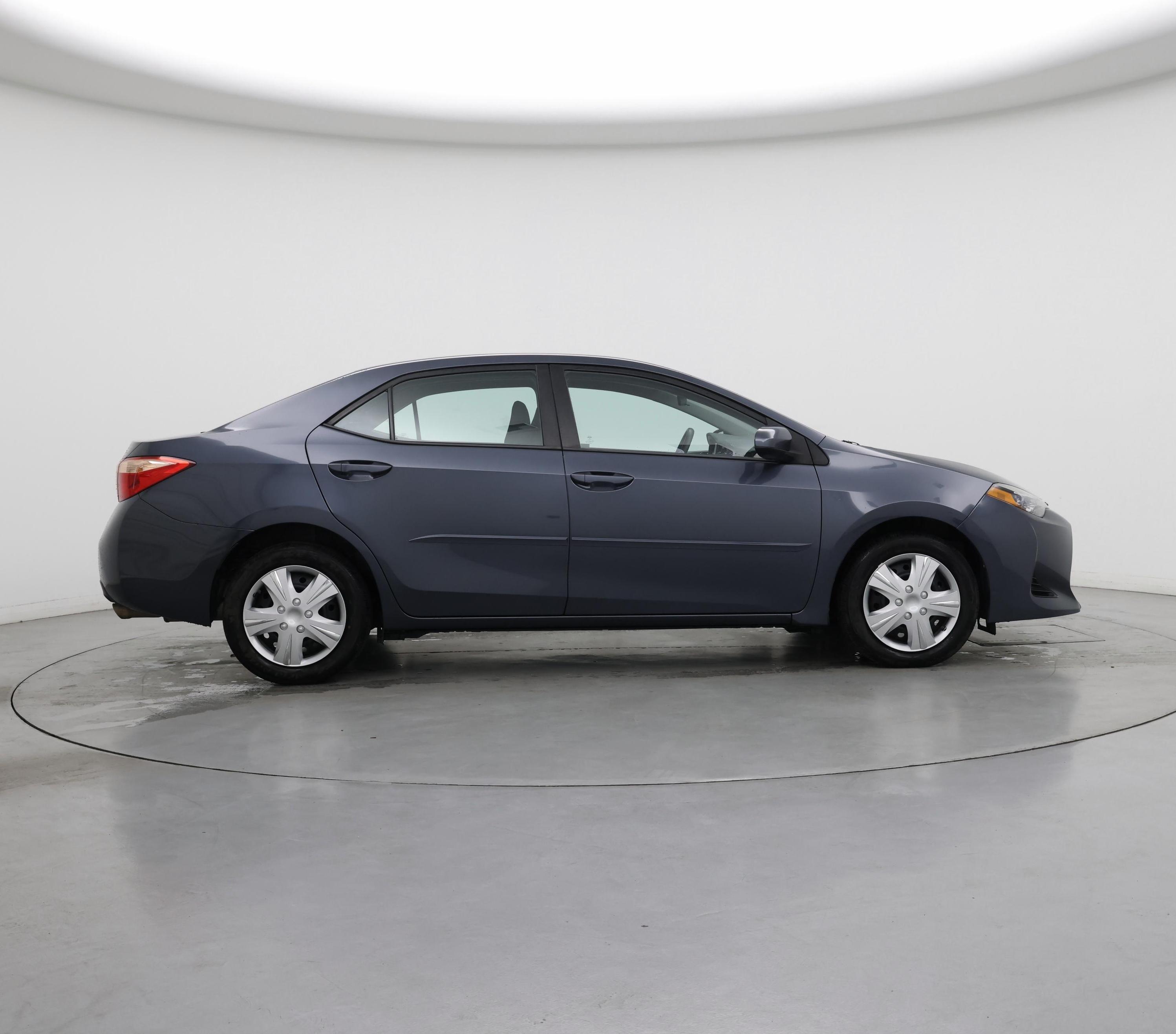 Thumbnail: 2018 Toyota Corolla - 7