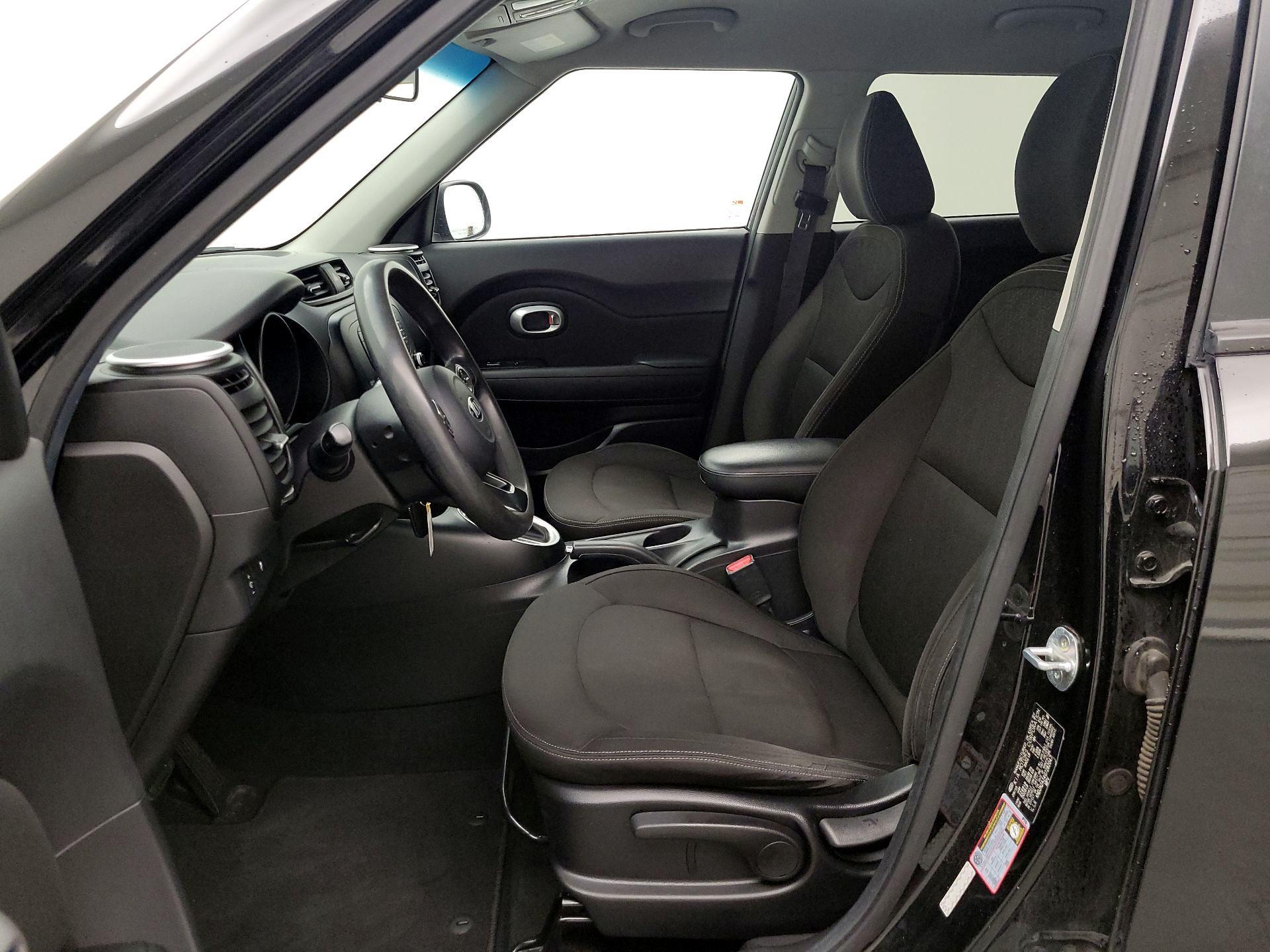 Thumbnail: 2016 Kia Soul - 11