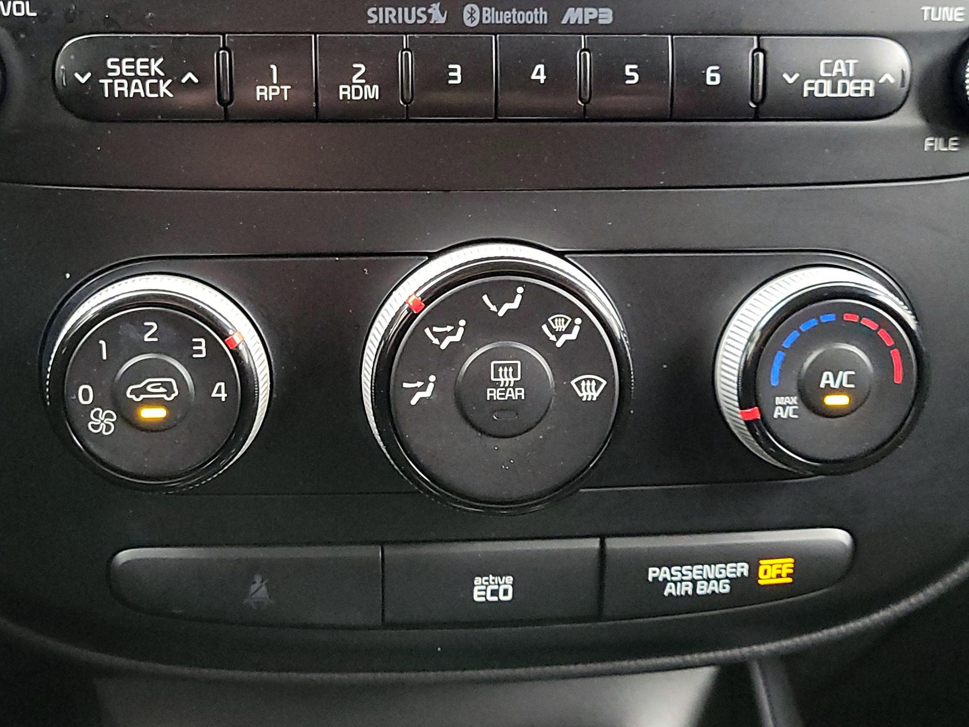 Thumbnail: 2016 Kia Soul - 15