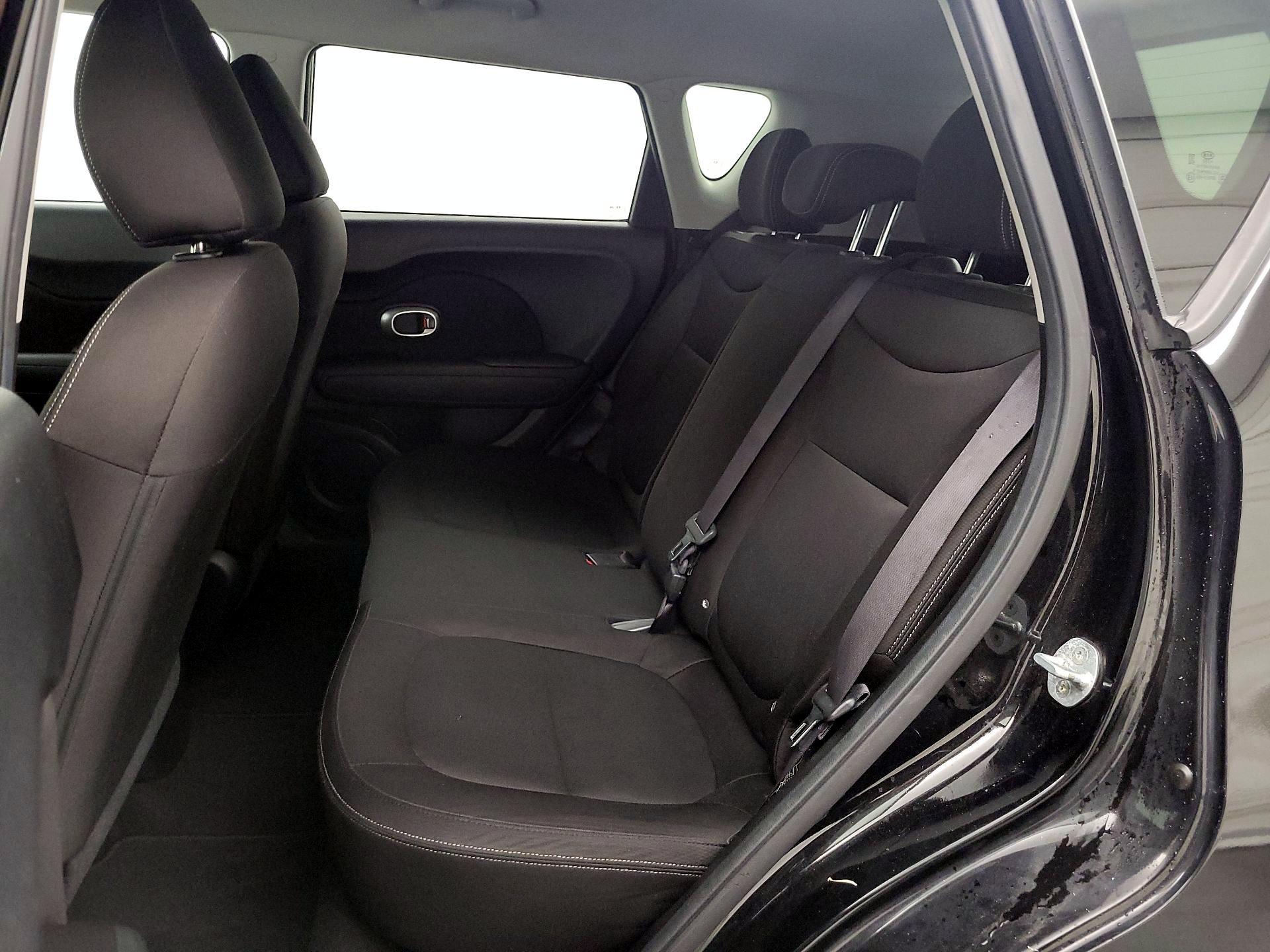 Thumbnail: 2016 Kia Soul - 18