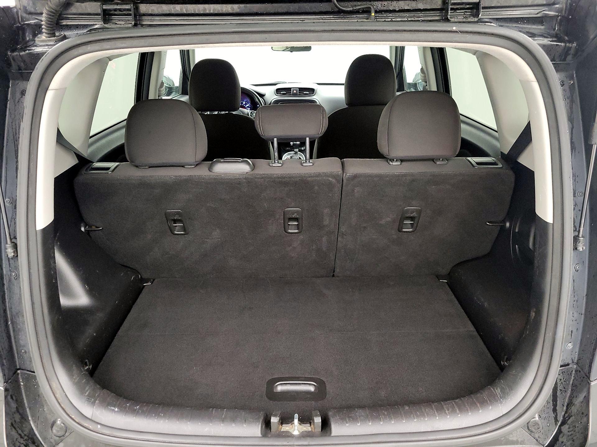 Thumbnail: 2016 Kia Soul - 19