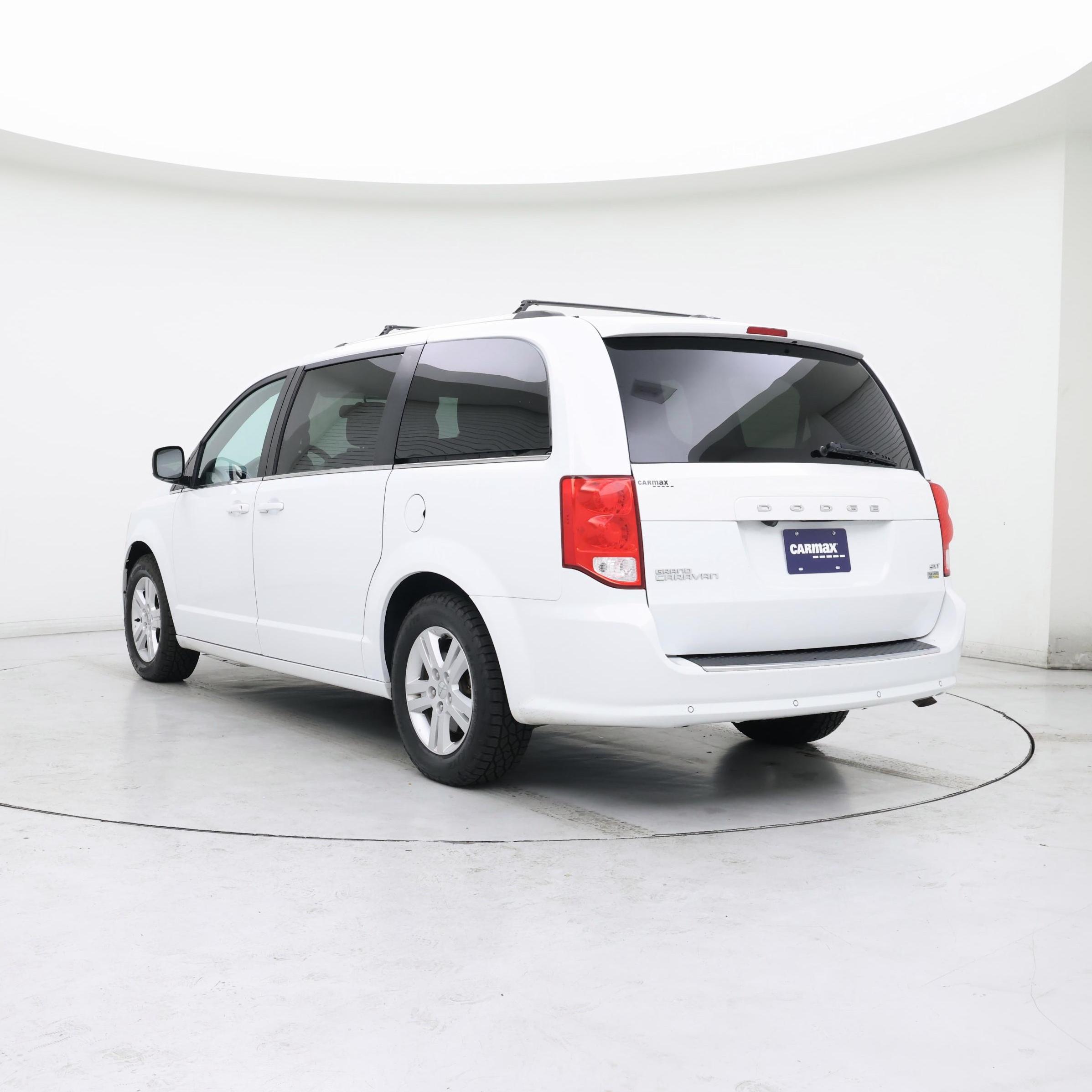 Thumbnail: 2018 Dodge Grand Caravan - 2