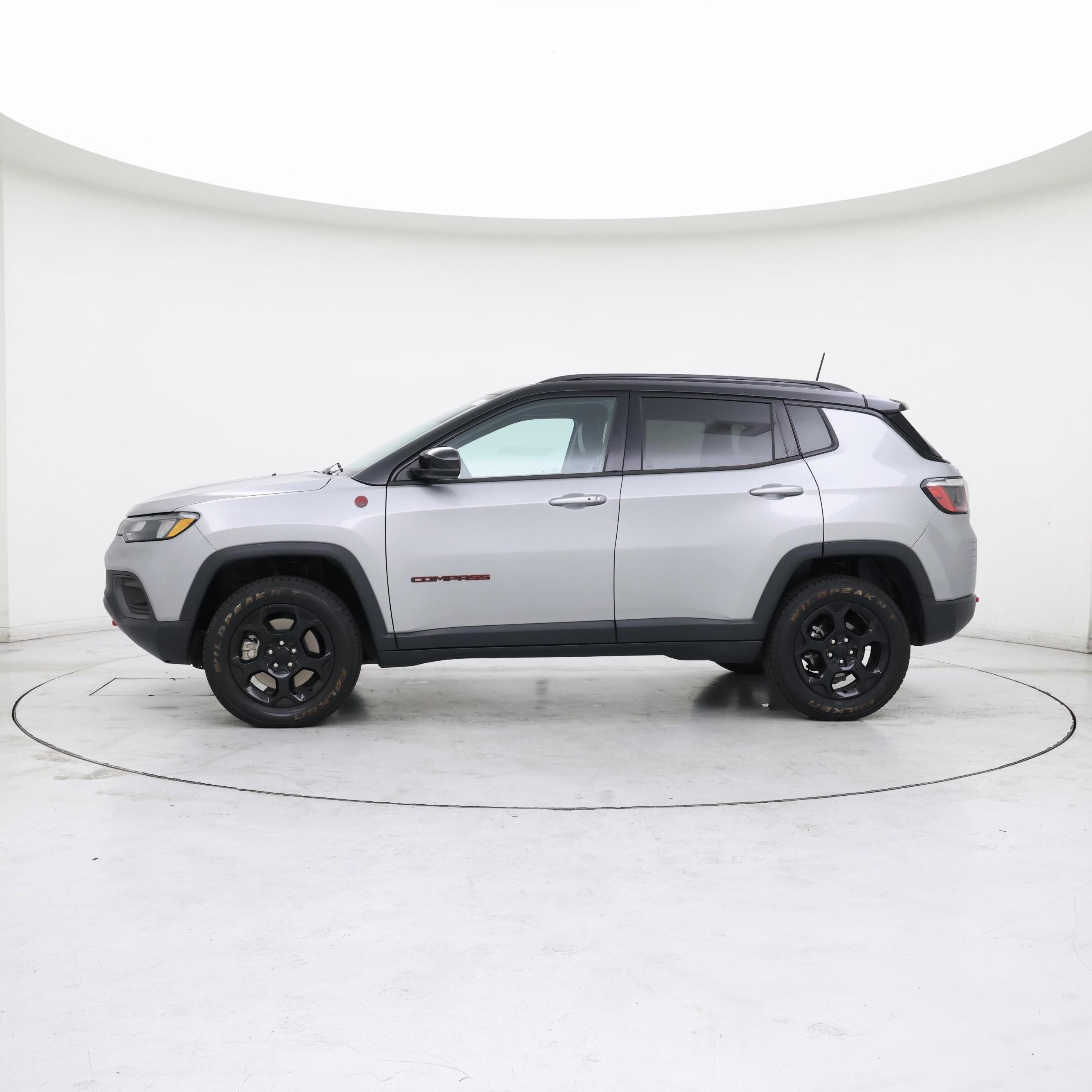 Thumbnail: 2023 Jeep Compass - 3