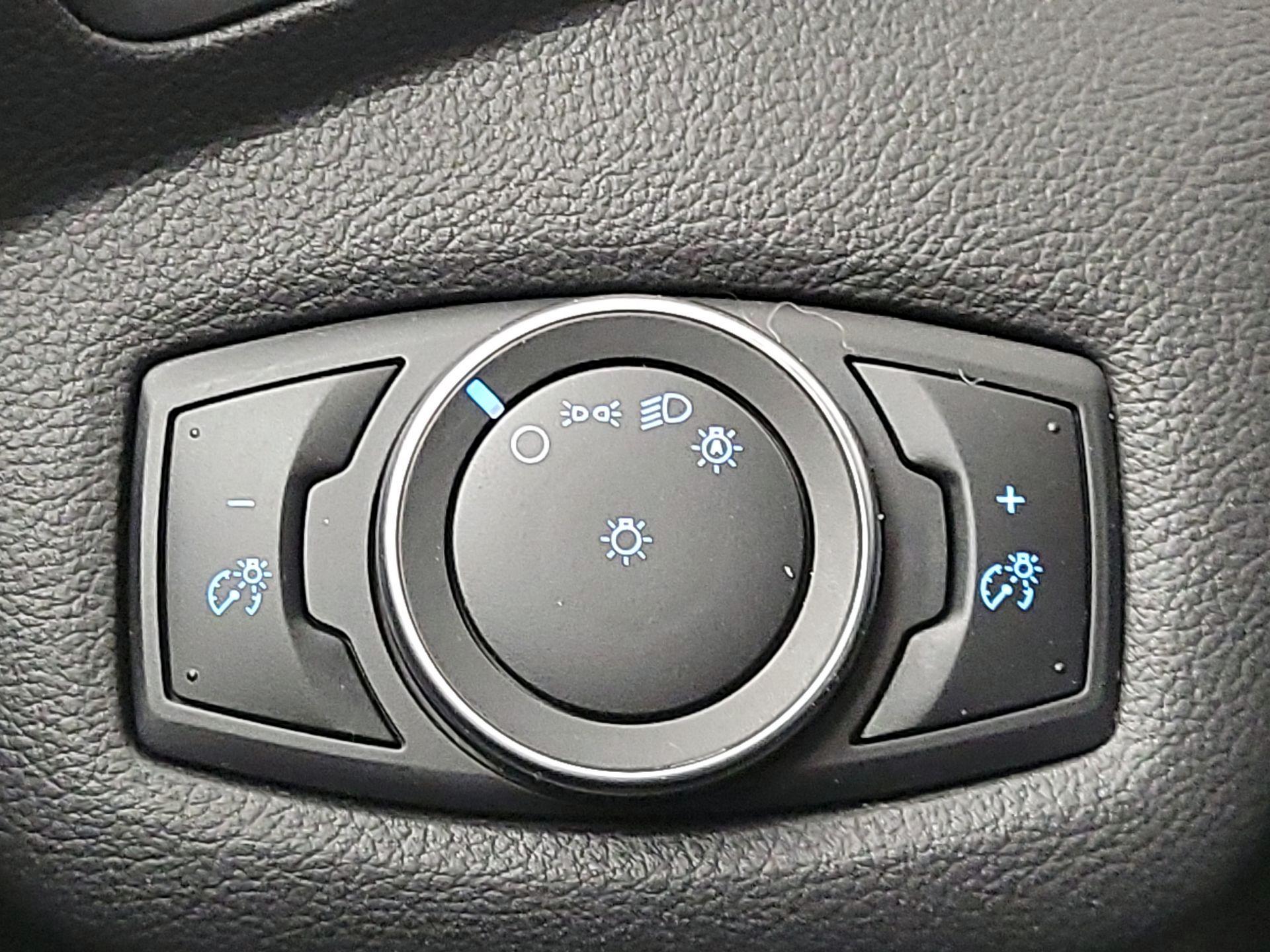 Thumbnail: 2017 Ford C-Max - 13