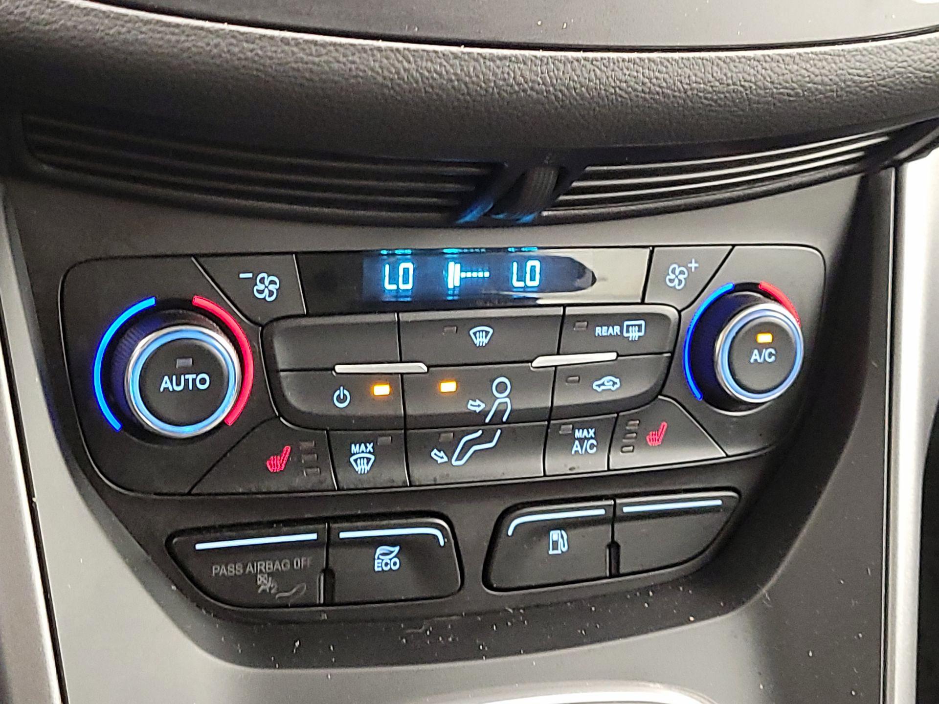Thumbnail: 2017 Ford C-Max - 16