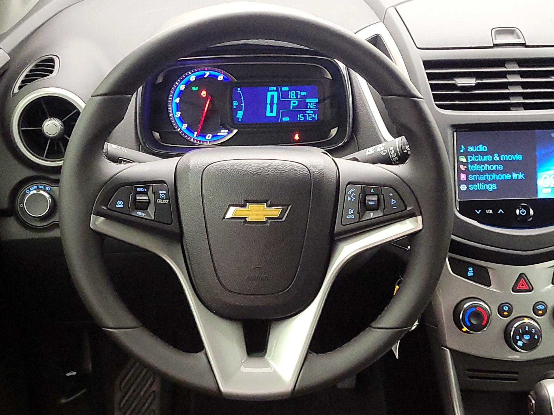 Thumbnail: 2015 Chevrolet Trax - 10