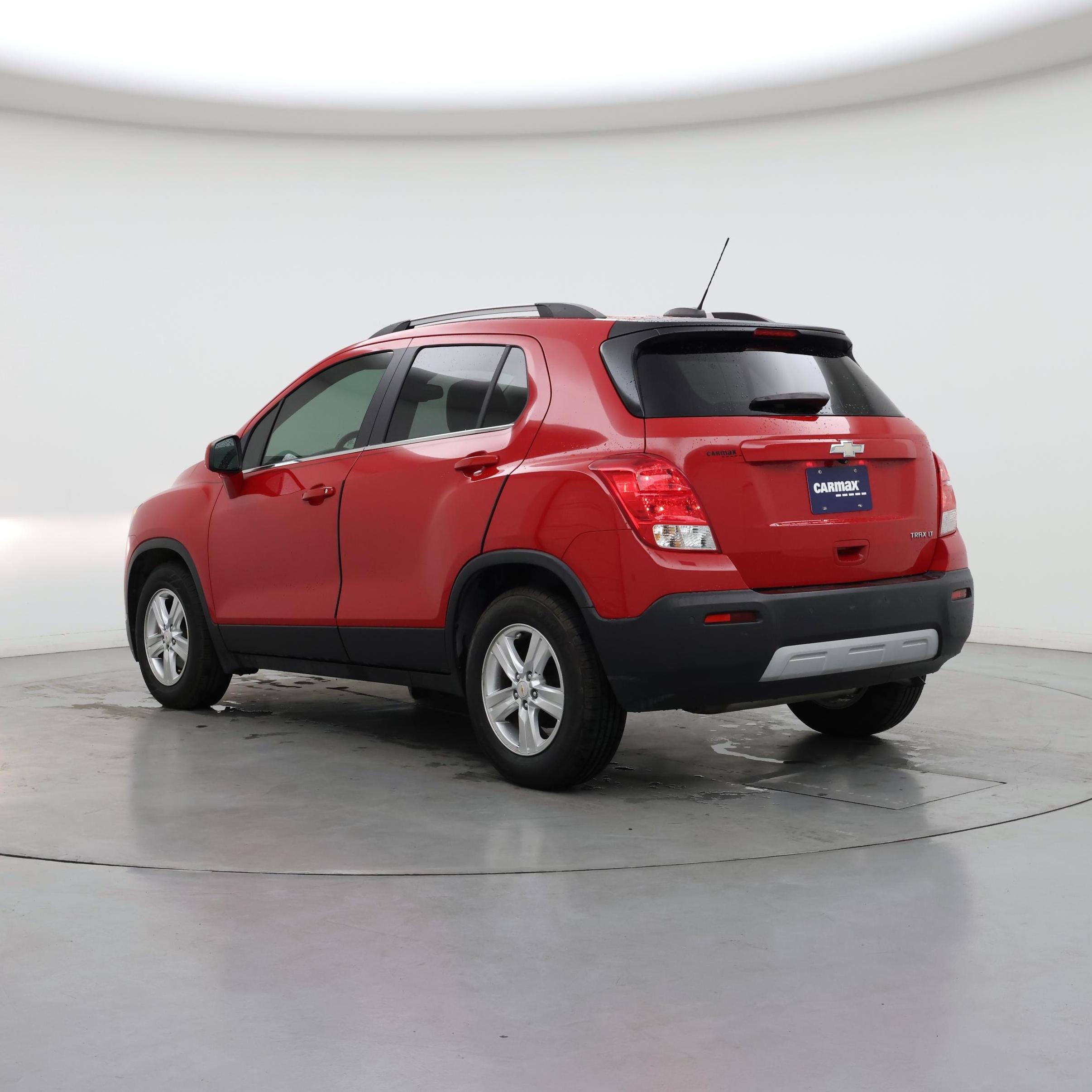 Thumbnail: 2015 Chevrolet Trax - 2